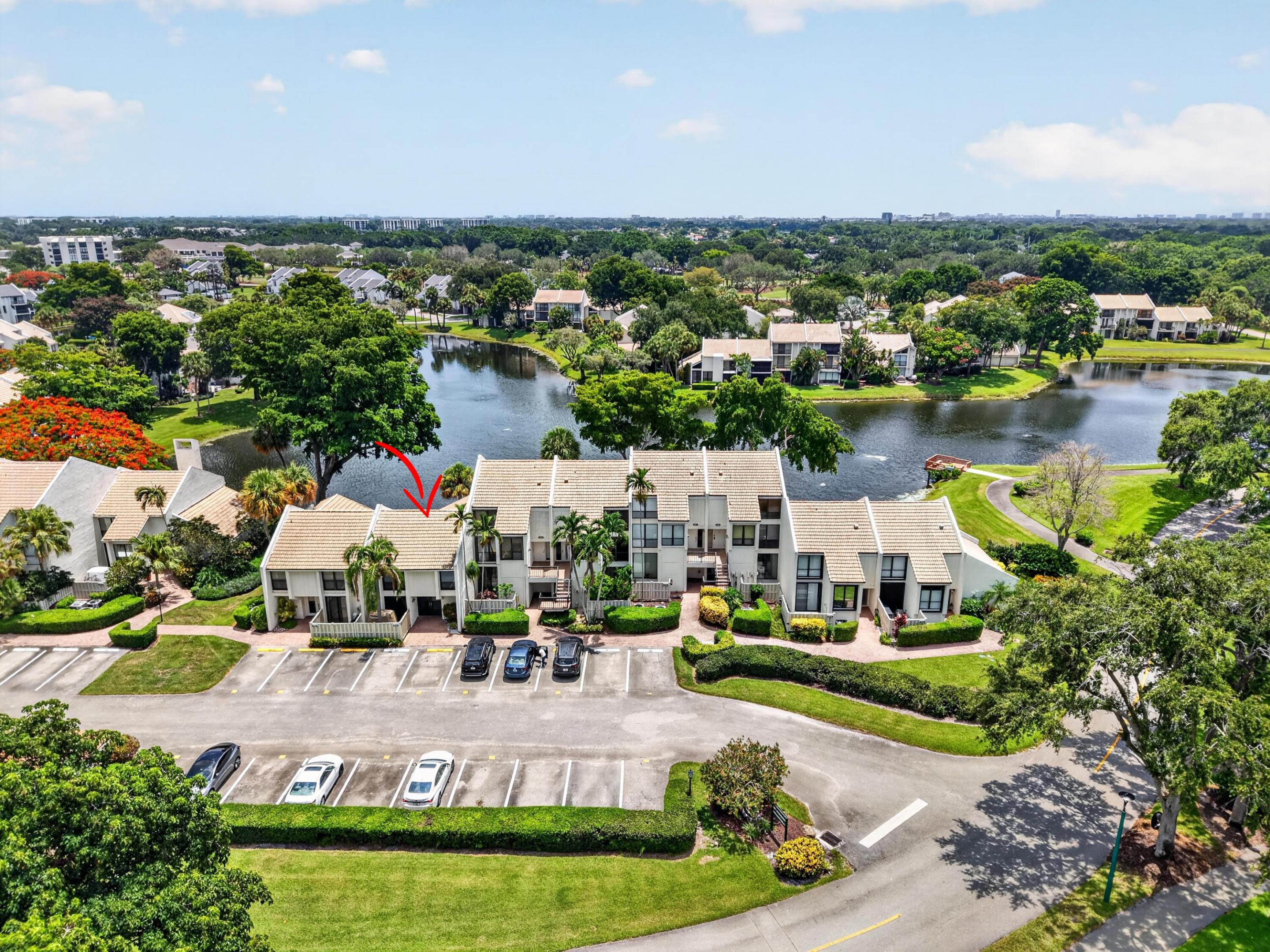 BRIDGEWOOD TOWNHOUSE CONDO - Residential