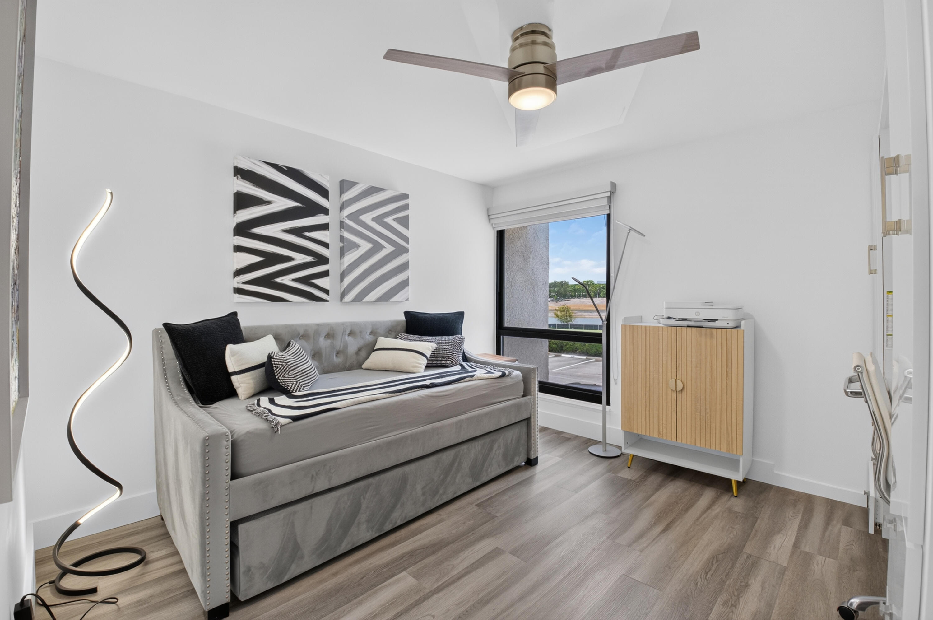 BRIDGEWOOD TOWNHOUSE CONDO - Residential