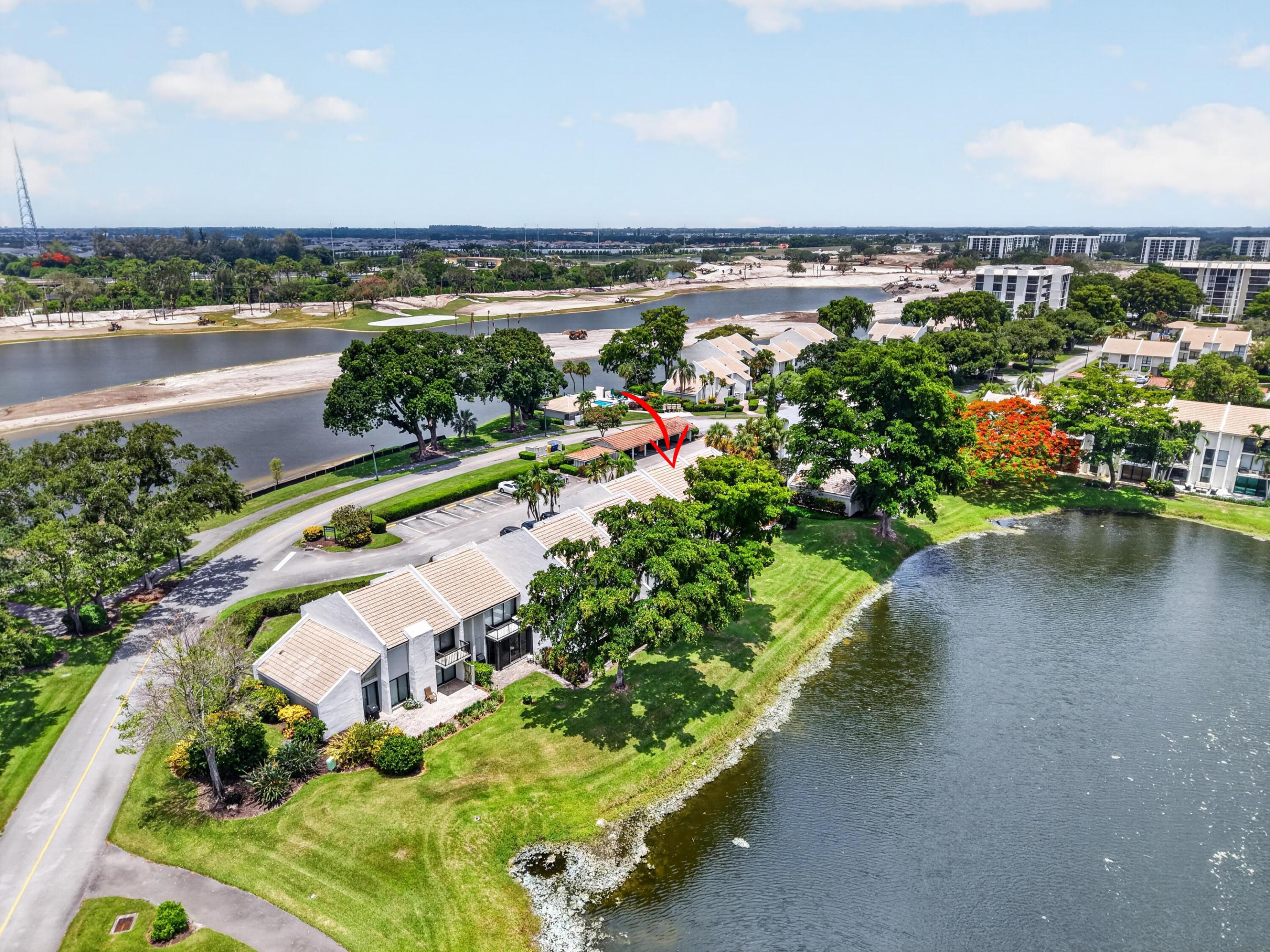 BRIDGEWOOD TOWNHOUSE CONDO - Residential