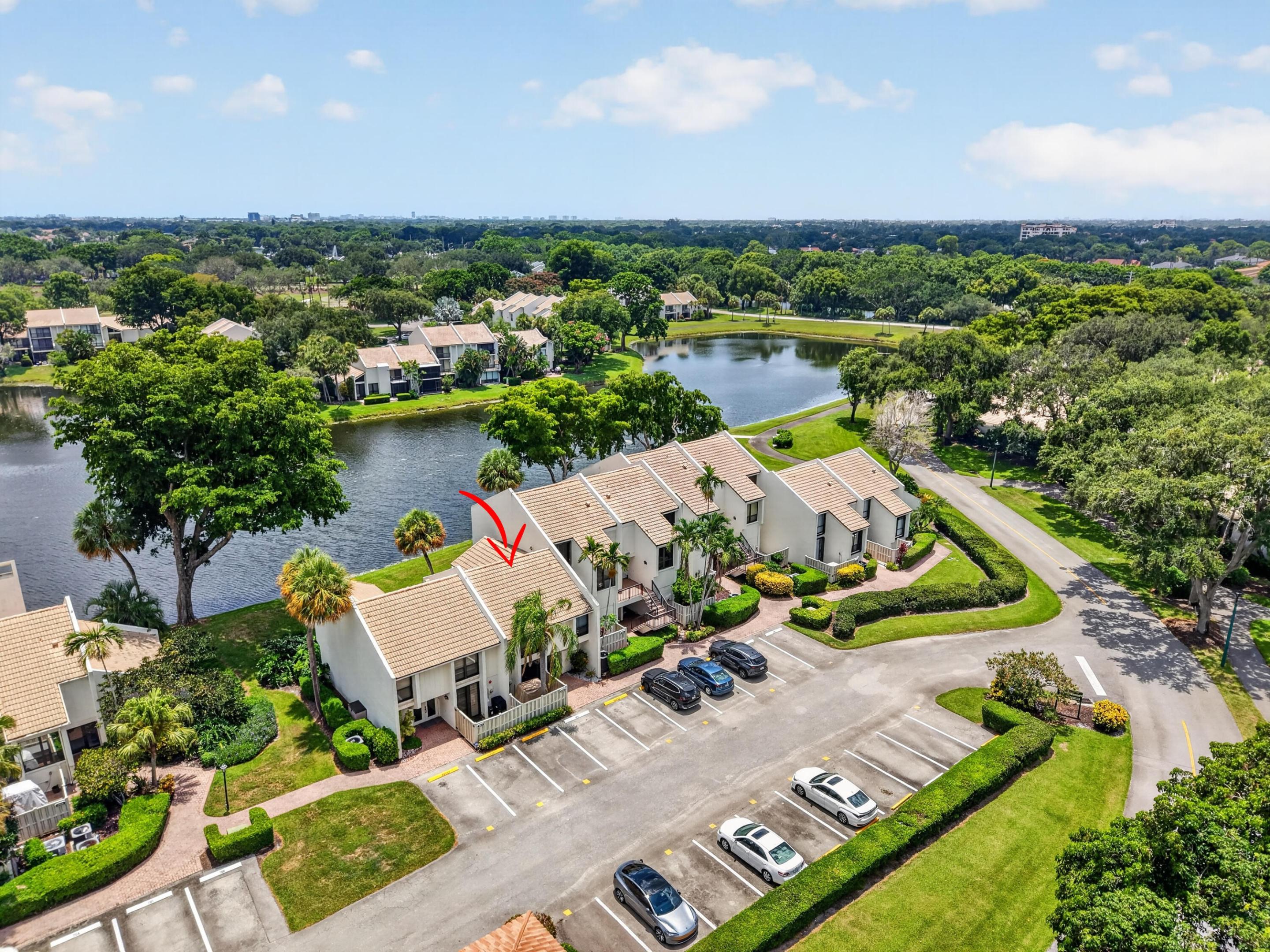 BRIDGEWOOD TOWNHOUSE CONDO - Residential