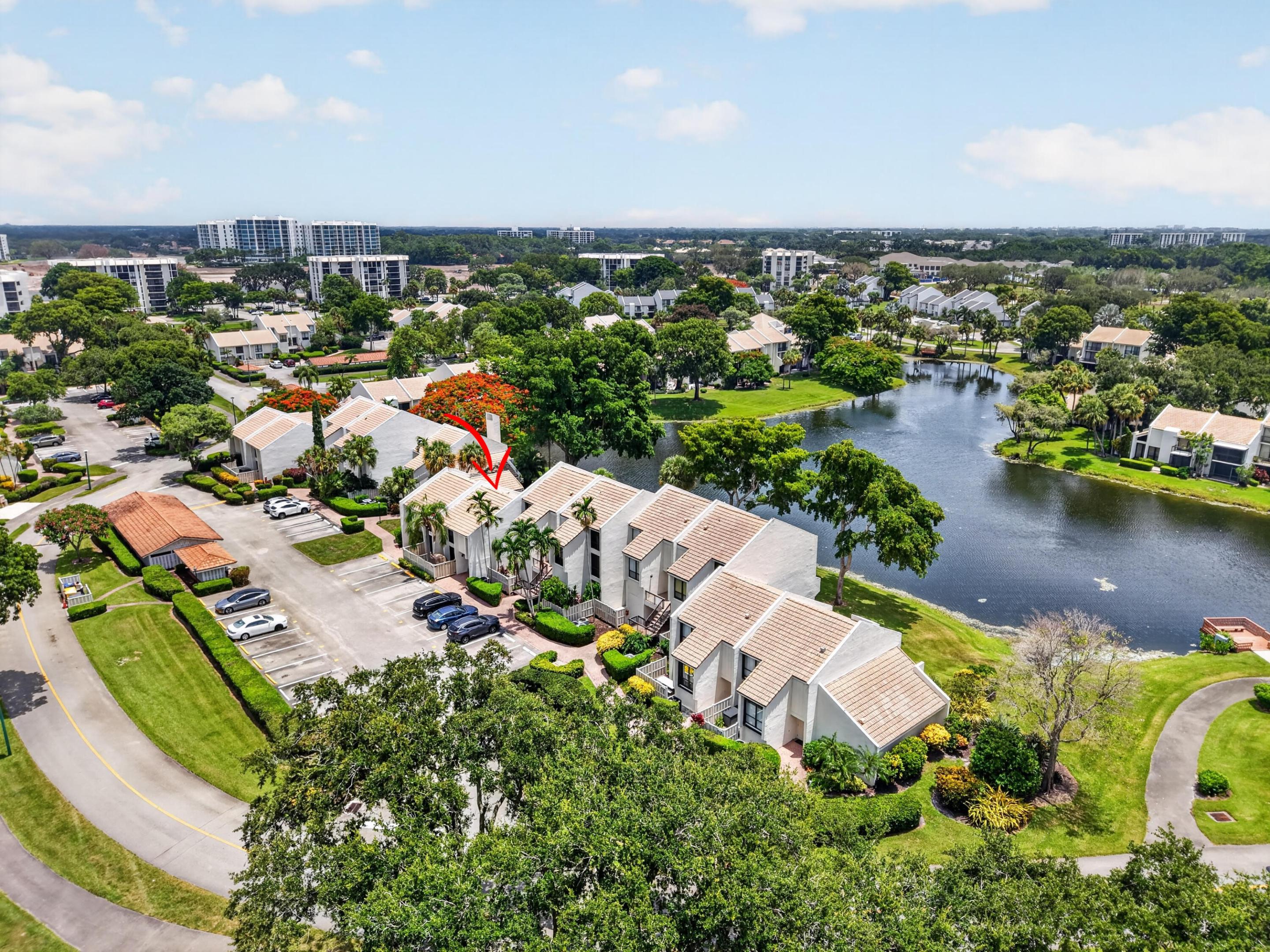BRIDGEWOOD TOWNHOUSE CONDO - Residential
