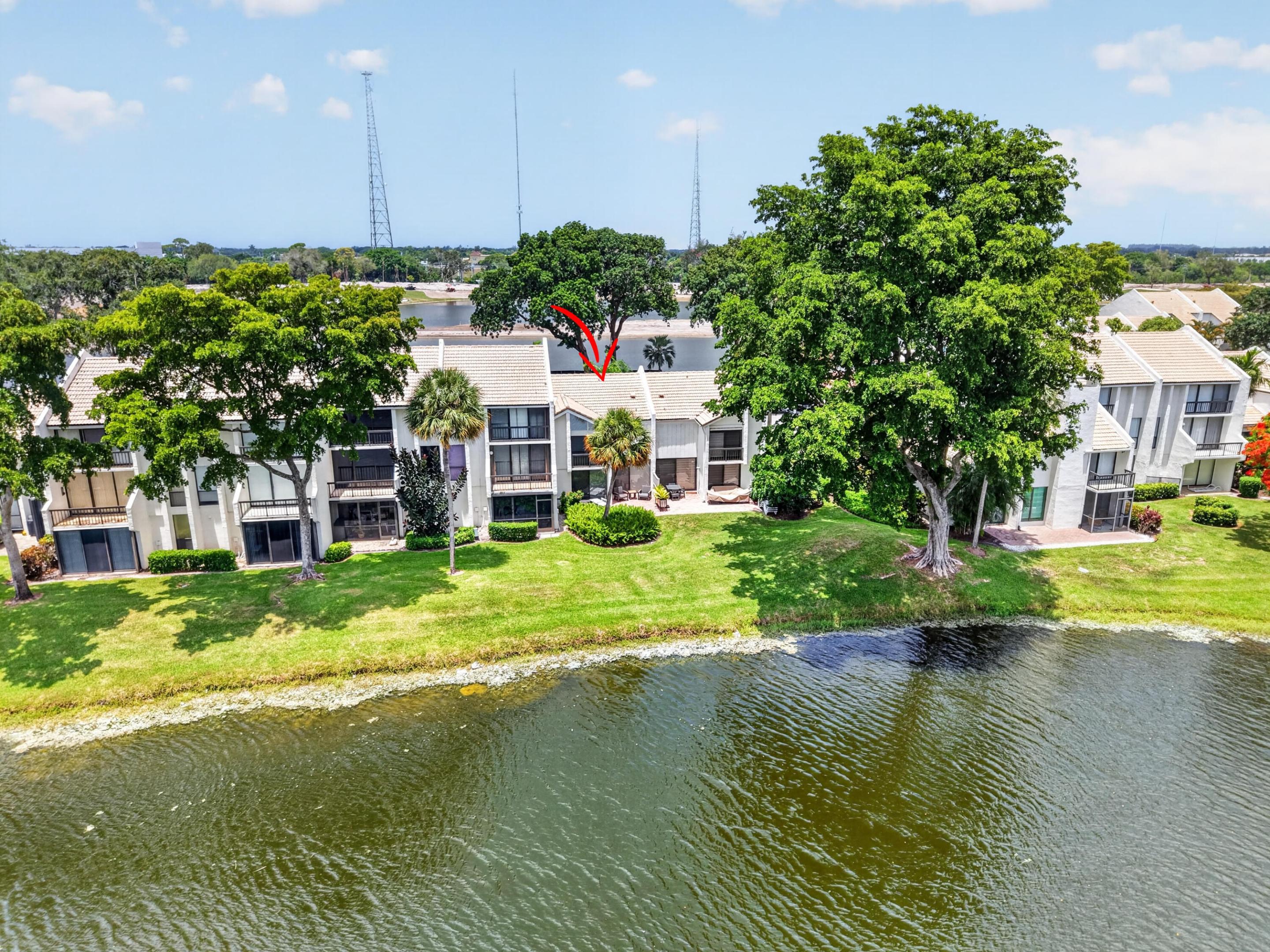 BRIDGEWOOD TOWNHOUSE CONDO - Residential