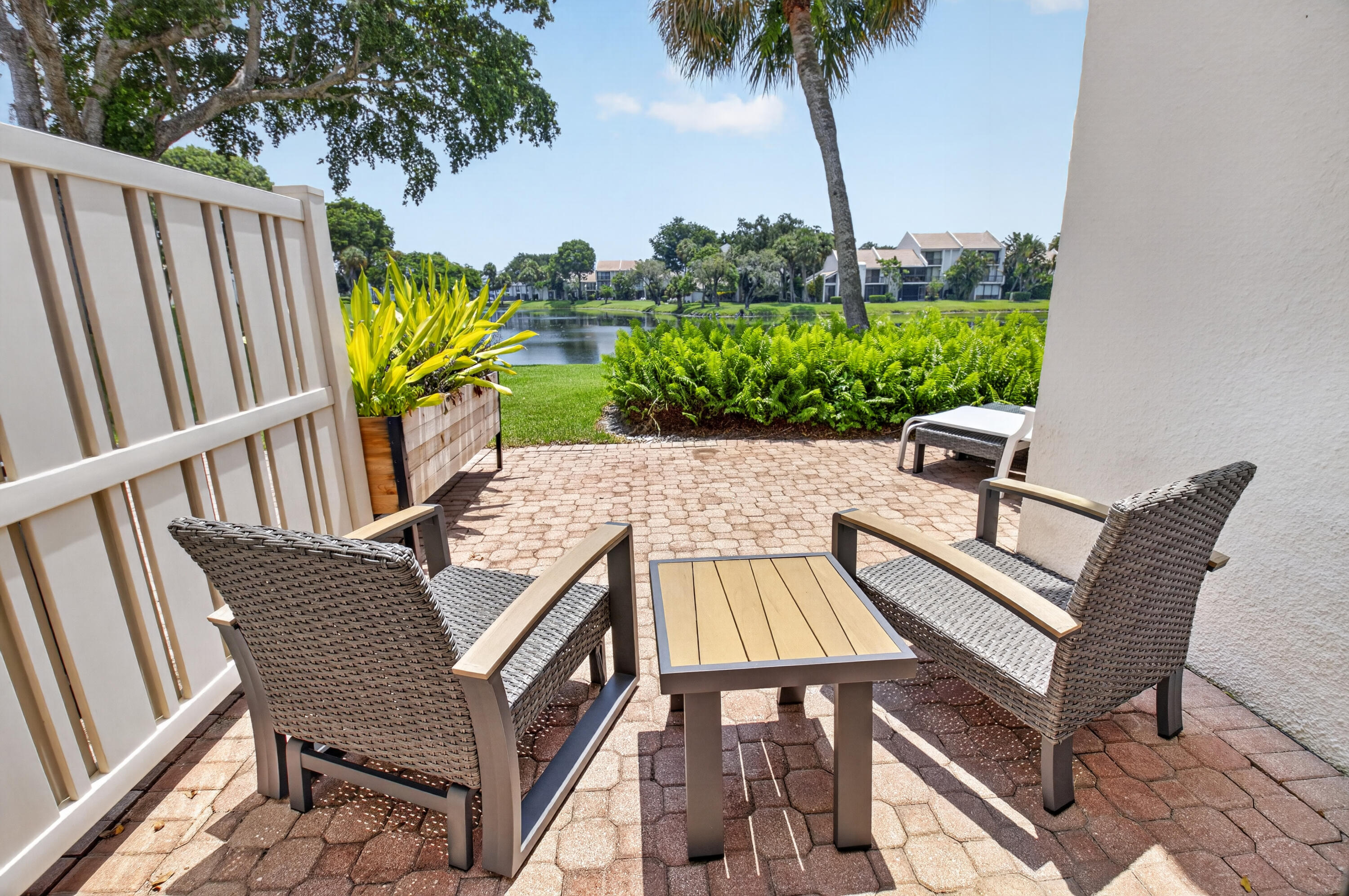 BRIDGEWOOD TOWNHOUSE CONDO - Residential