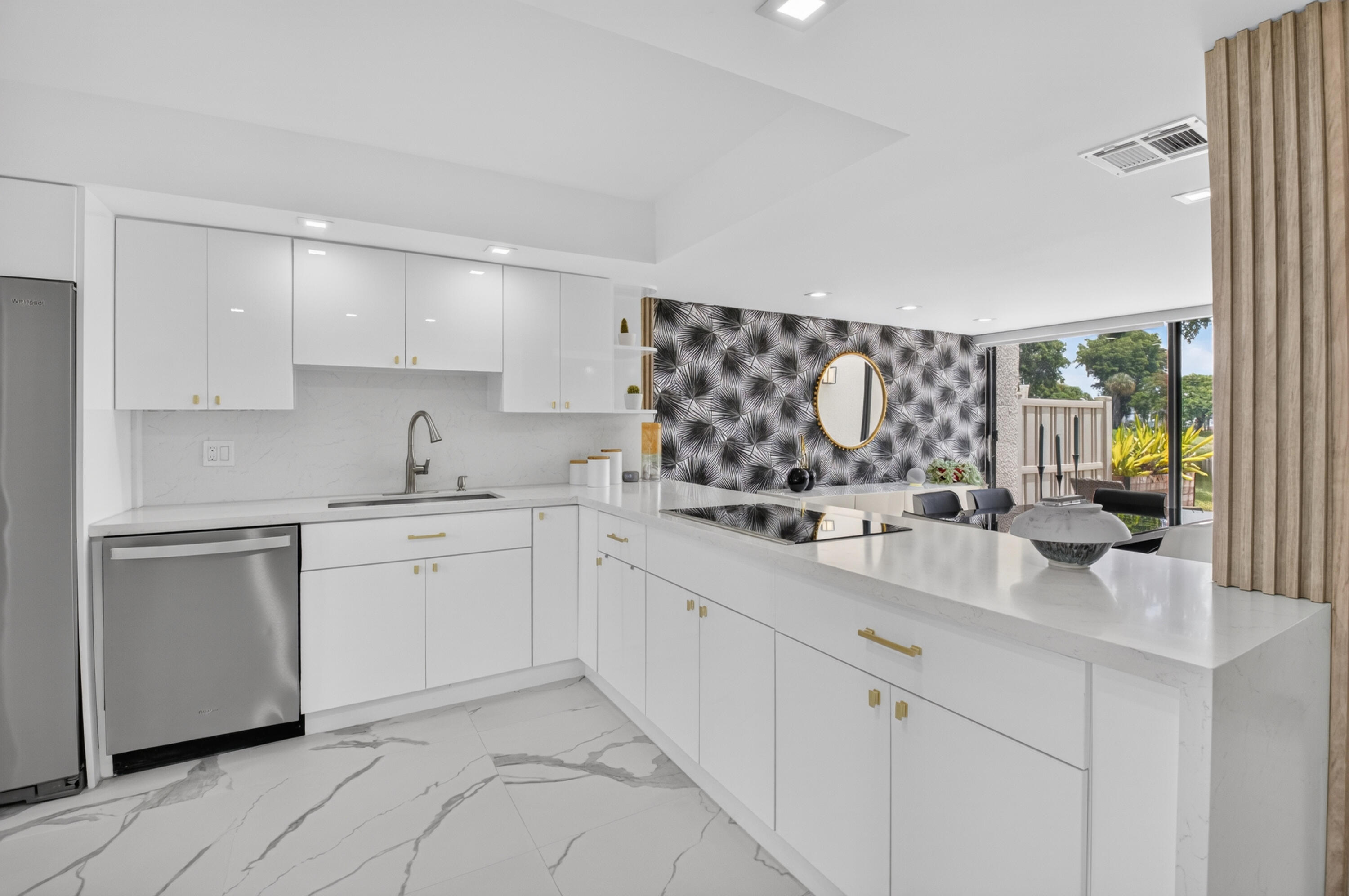 BRIDGEWOOD TOWNHOUSE CONDO - Residential
