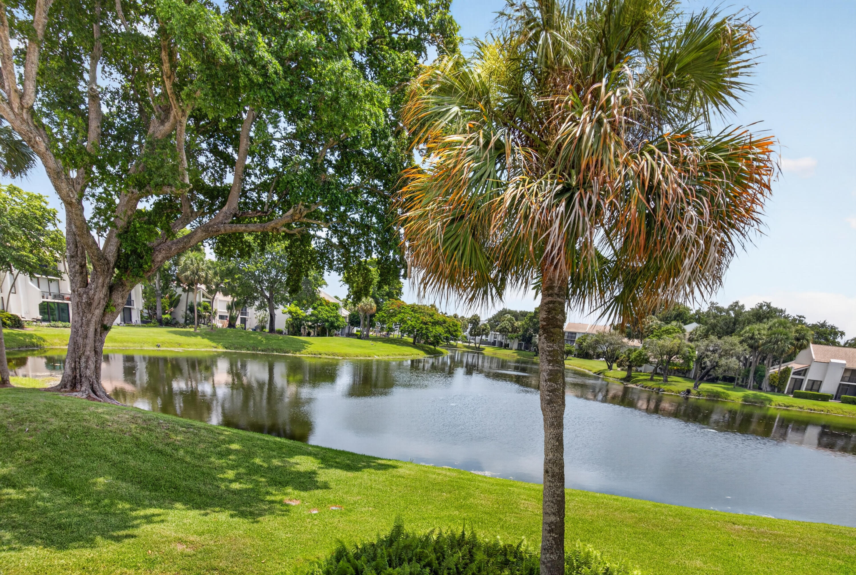 BRIDGEWOOD TOWNHOUSE CONDO - Residential