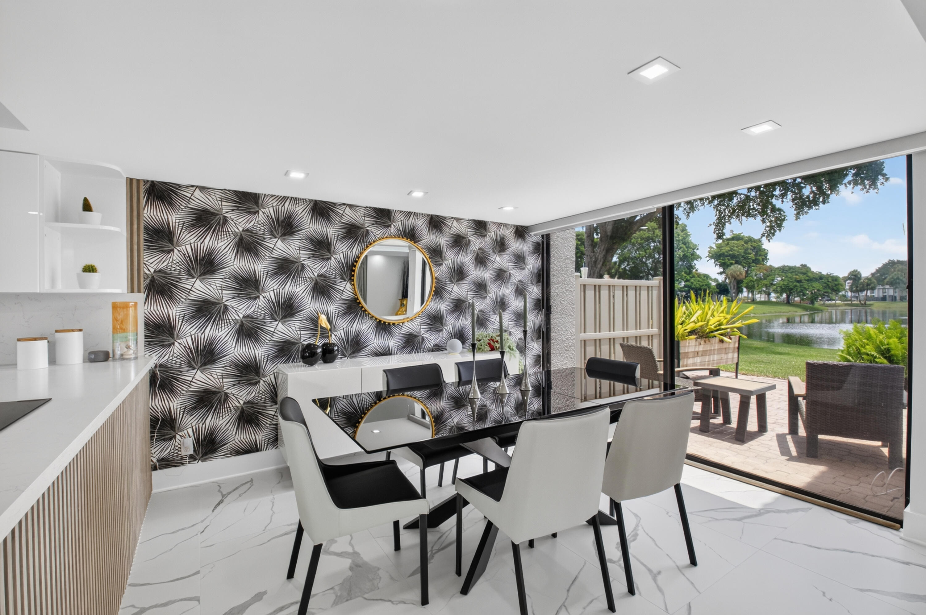 BRIDGEWOOD TOWNHOUSE CONDO - Residential