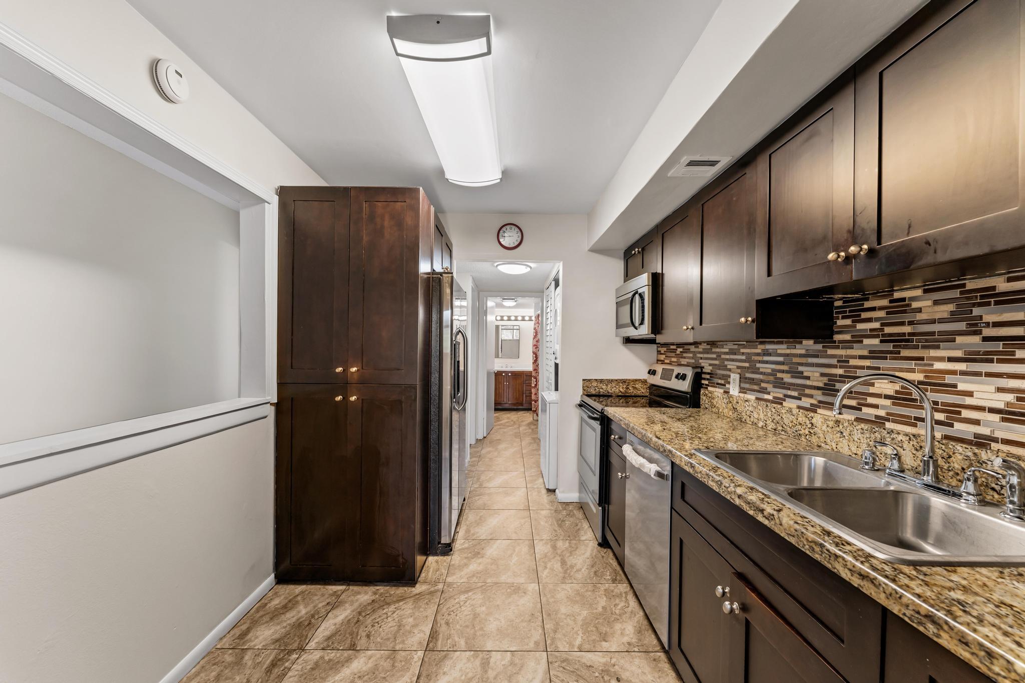 FAIRVIEW VILLAS CONDO - Residential