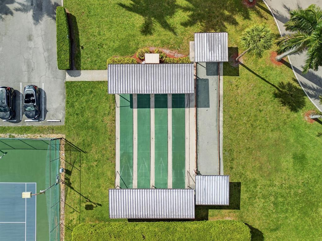 DELRAY VILLAS 4 / 5 - Residential