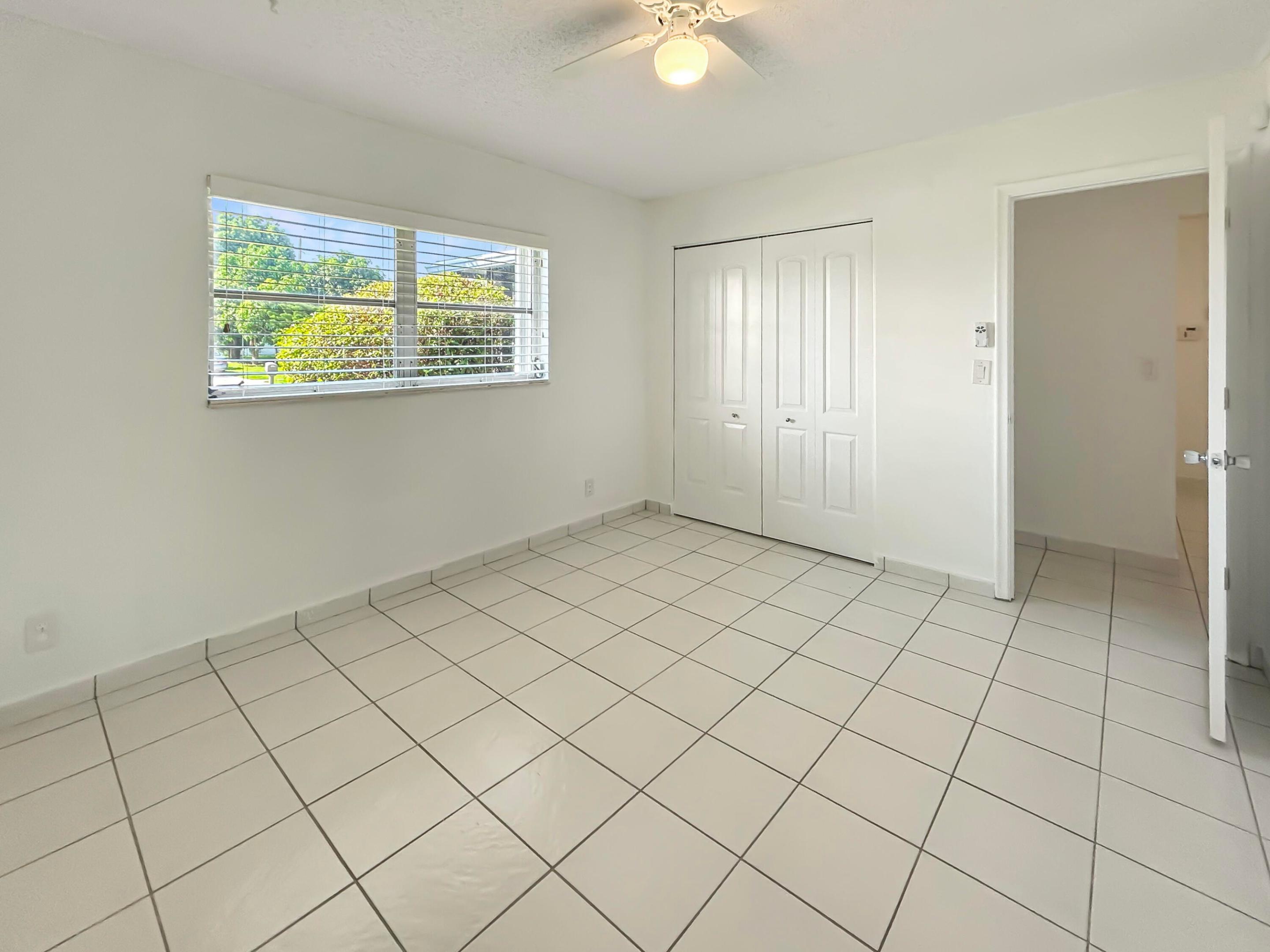 DELRAY VILLAS 4 / 5 - Residential