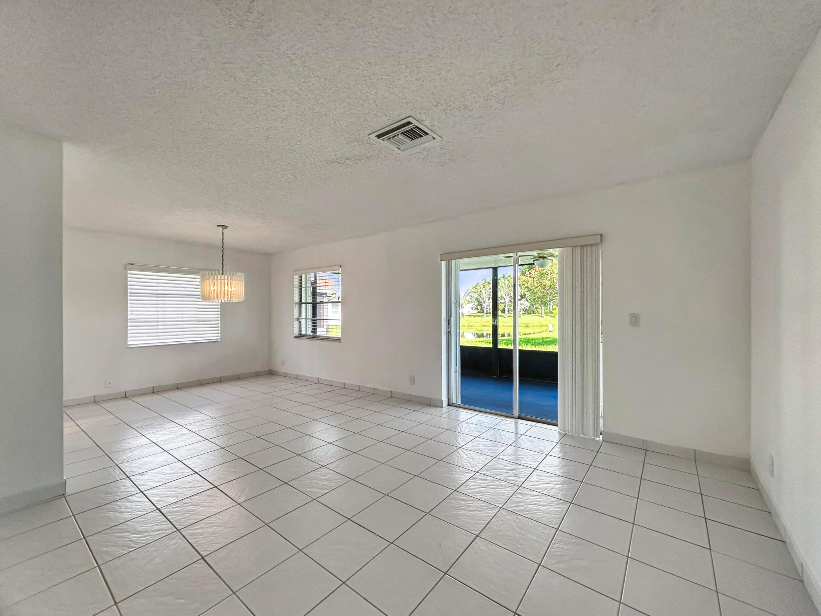 DELRAY VILLAS 4 / 5 - Residential