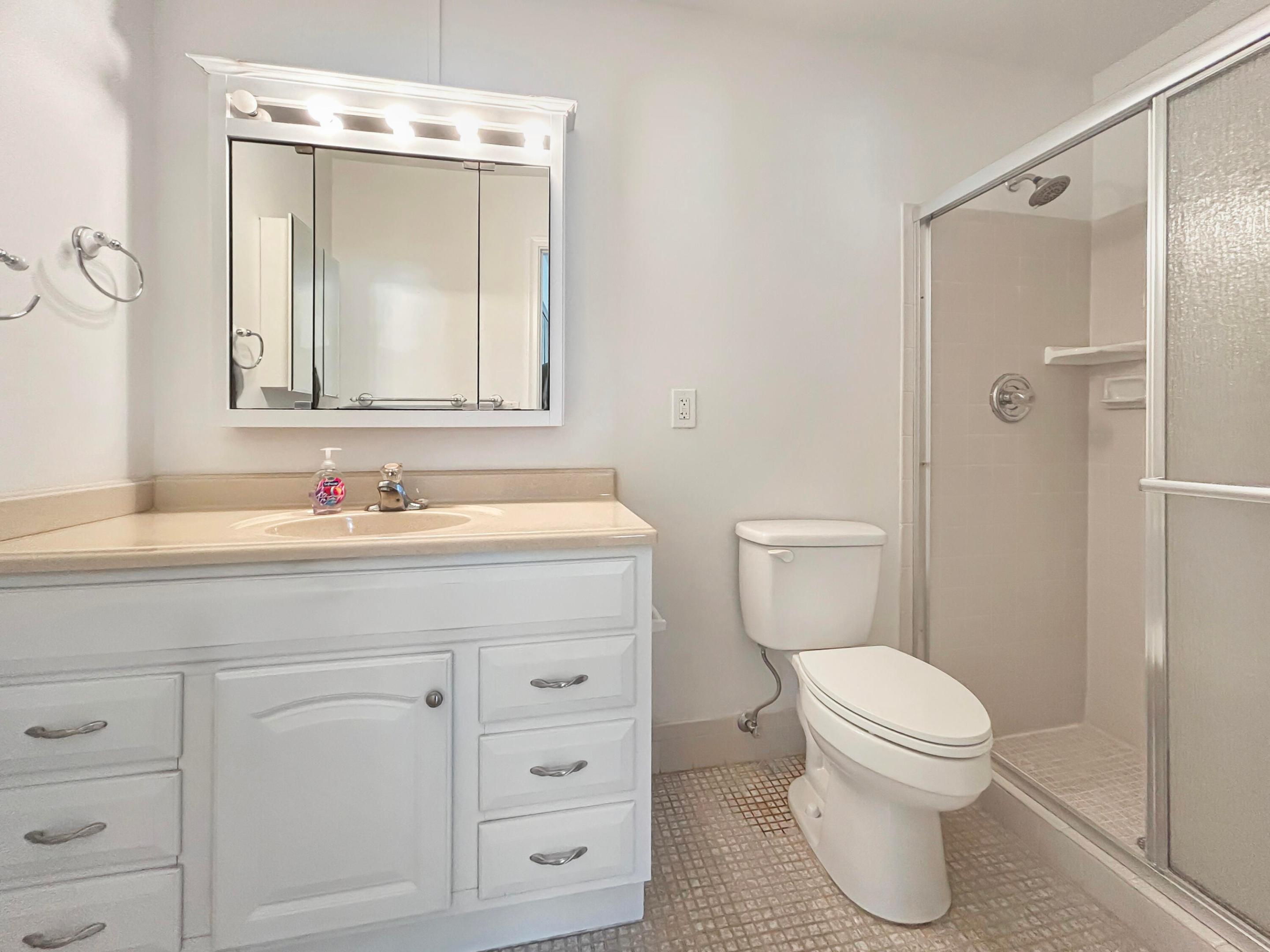 DELRAY VILLAS 4 / 5 - Residential