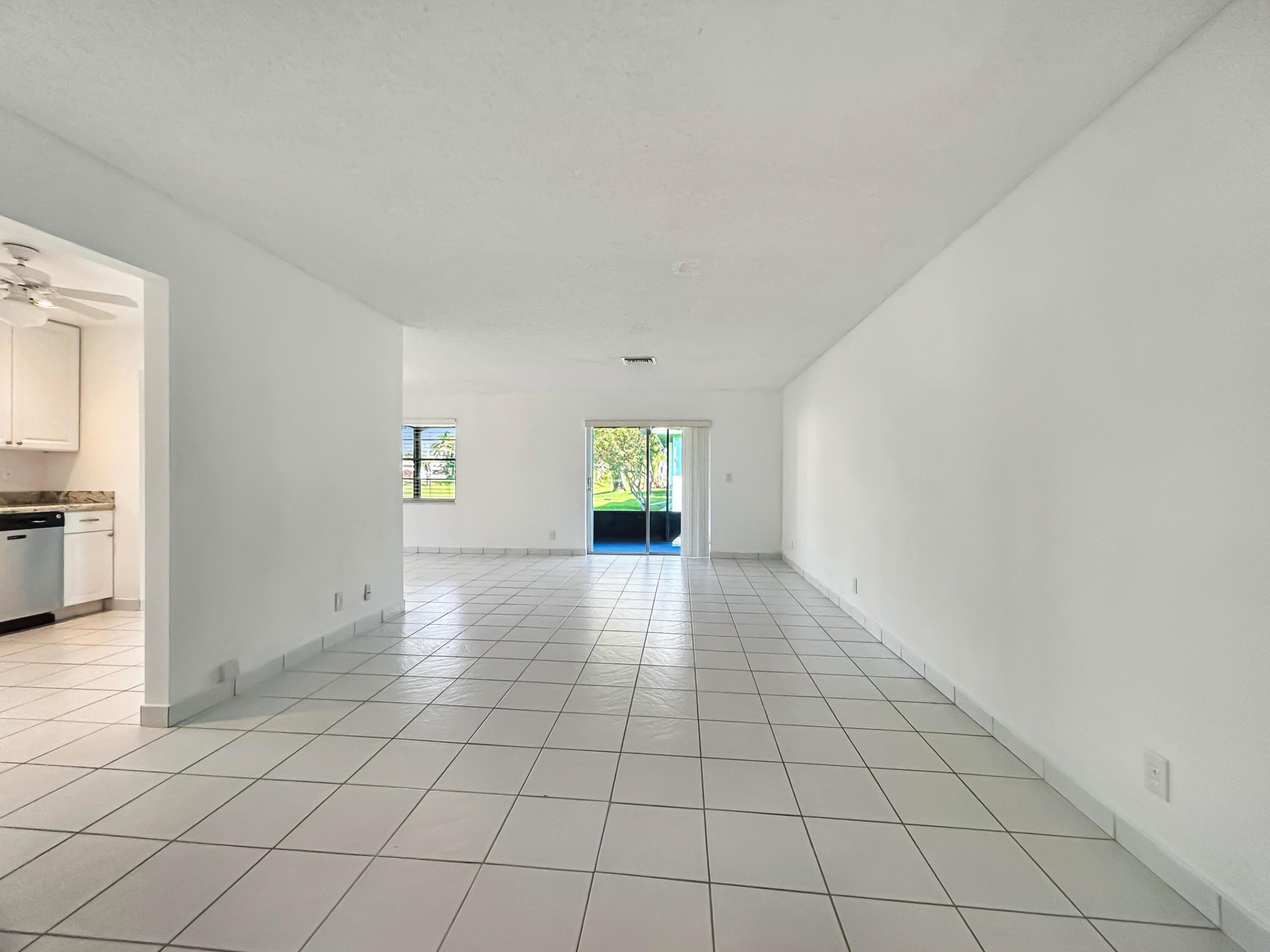DELRAY VILLAS 4 / 5 - Residential