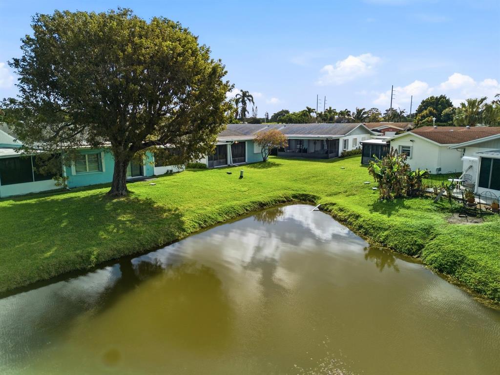 DELRAY VILLAS 4 / 5 - Residential