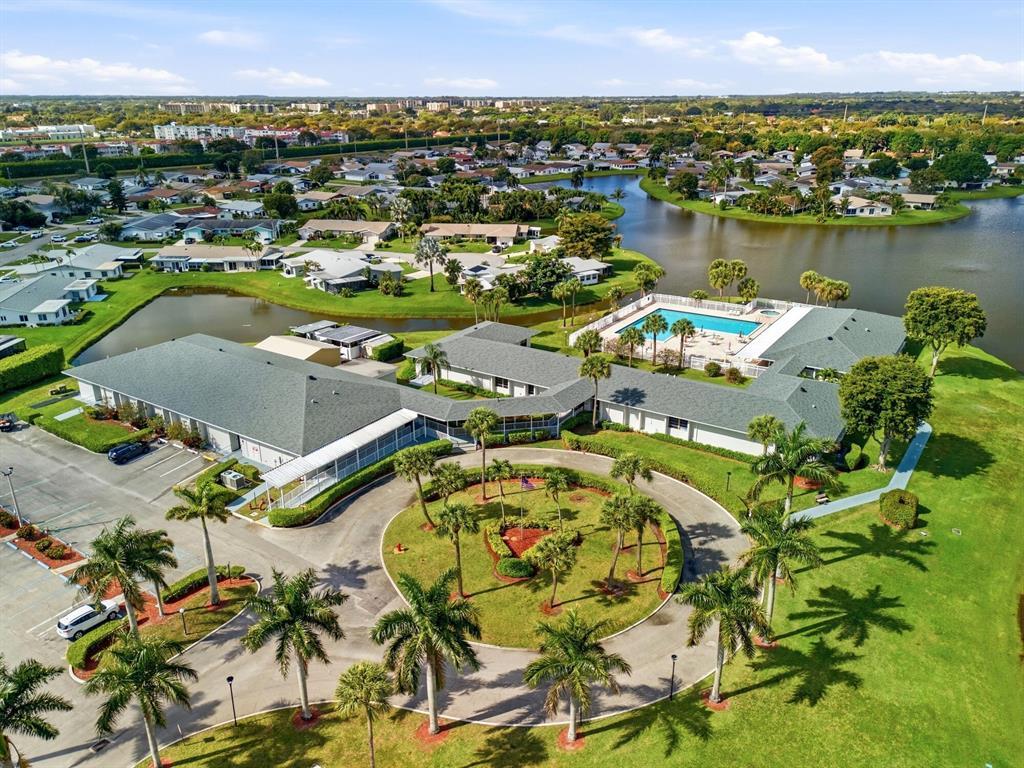DELRAY VILLAS 4 / 5 - Residential