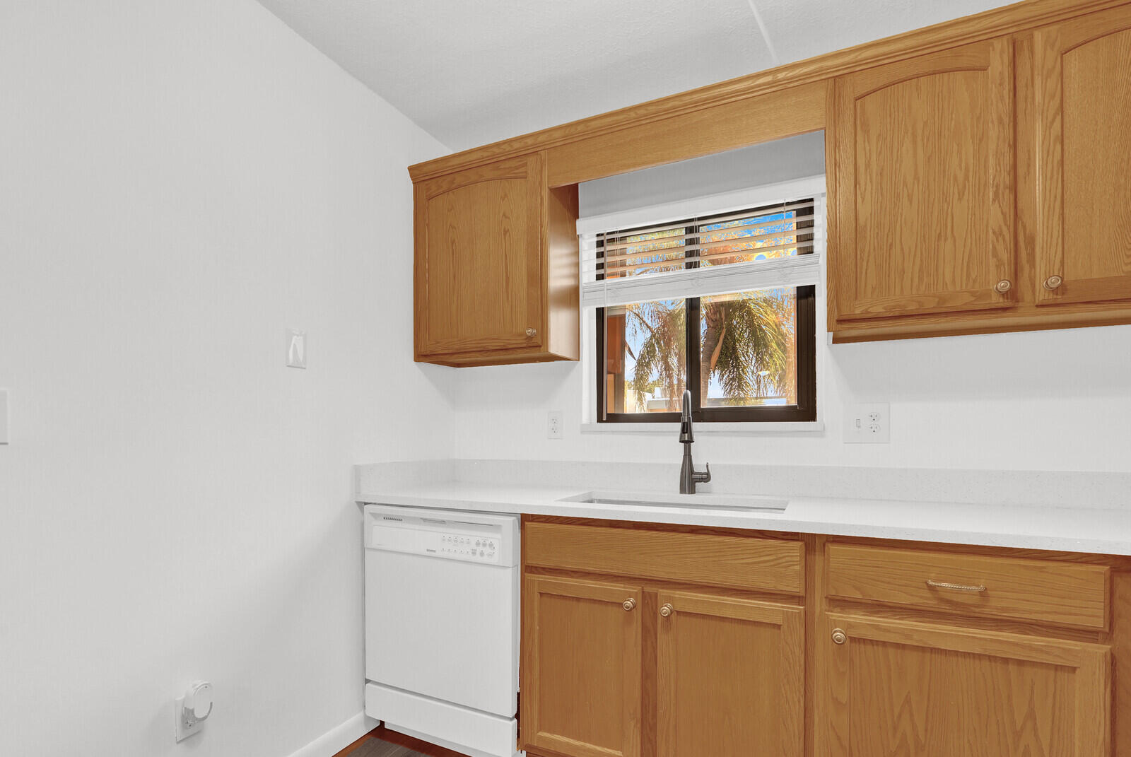 BEACON 21 CONDO - Residential