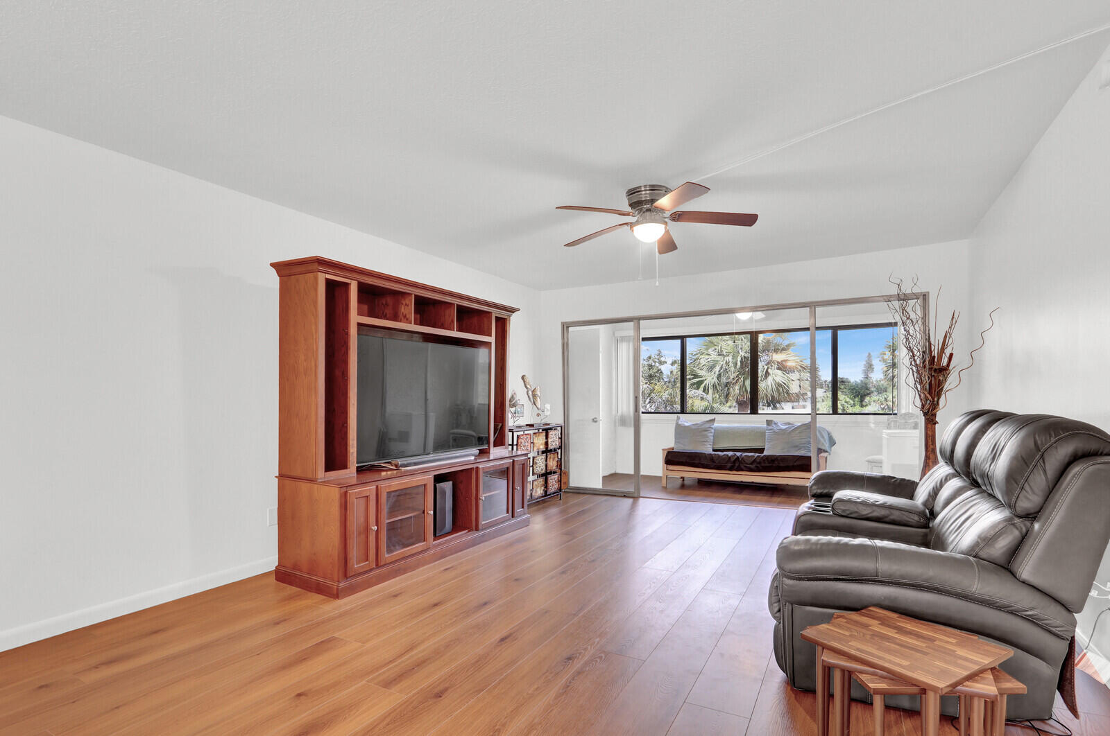 BEACON 21 CONDO - Residential