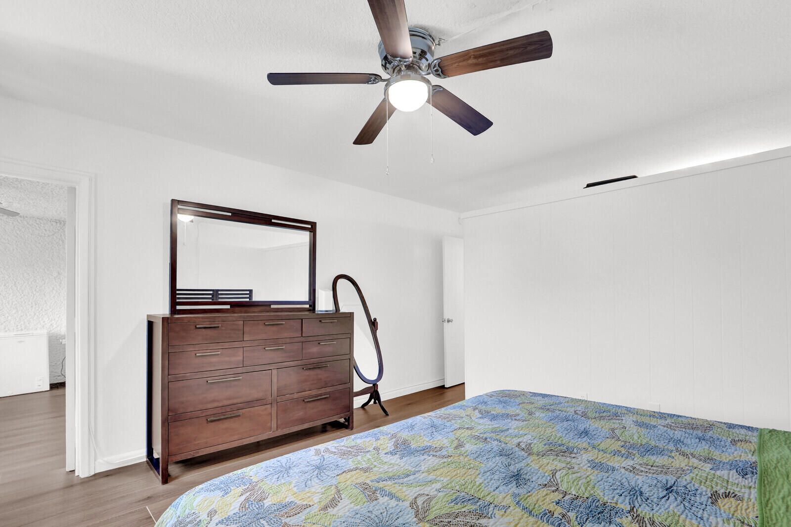 BEACON 21 CONDO - Residential