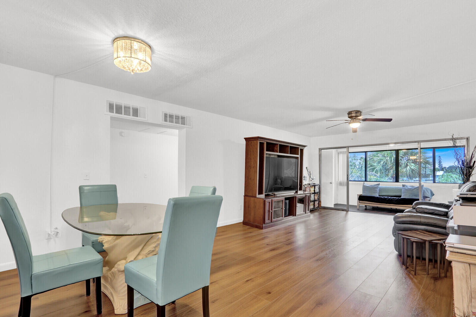 BEACON 21 CONDO - Residential