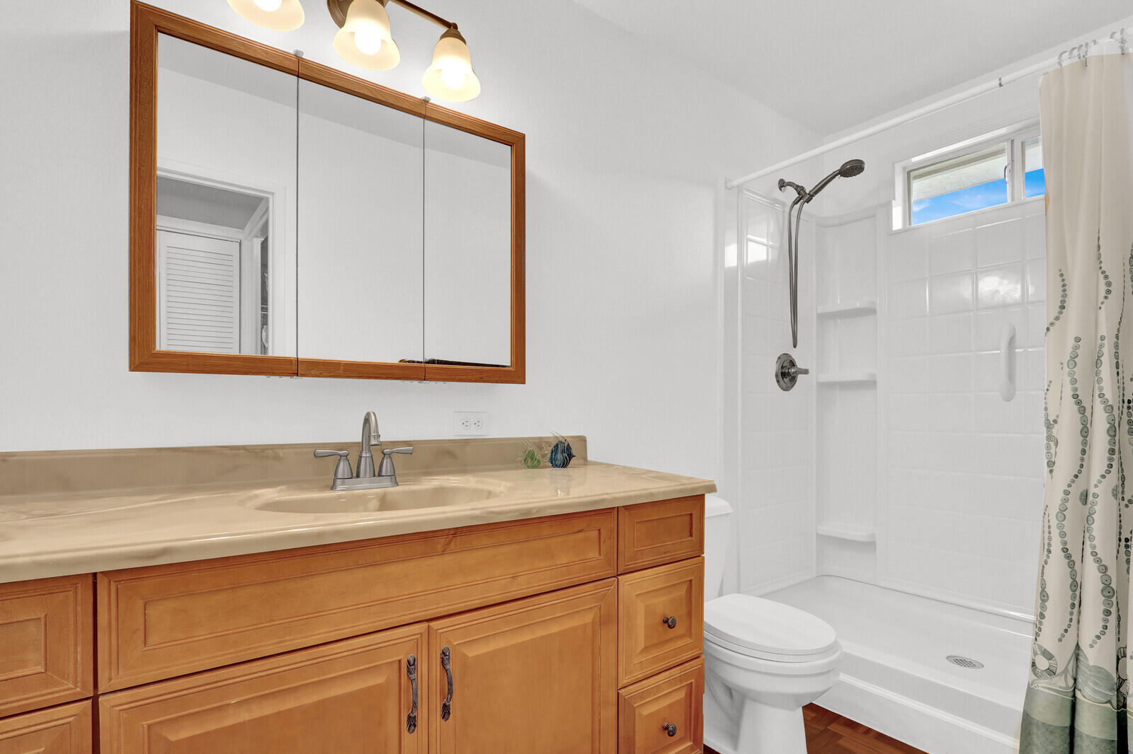 BEACON 21 CONDO - Residential