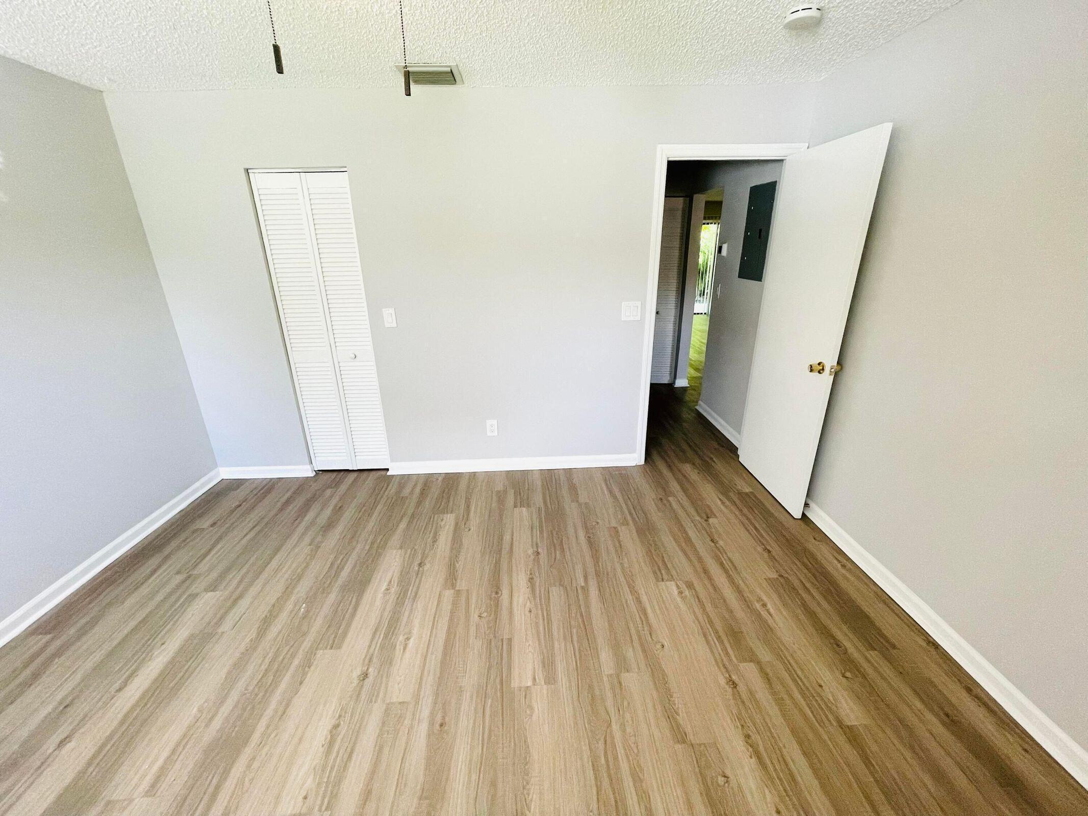 PARK LANE VILLAS - Residential Lease