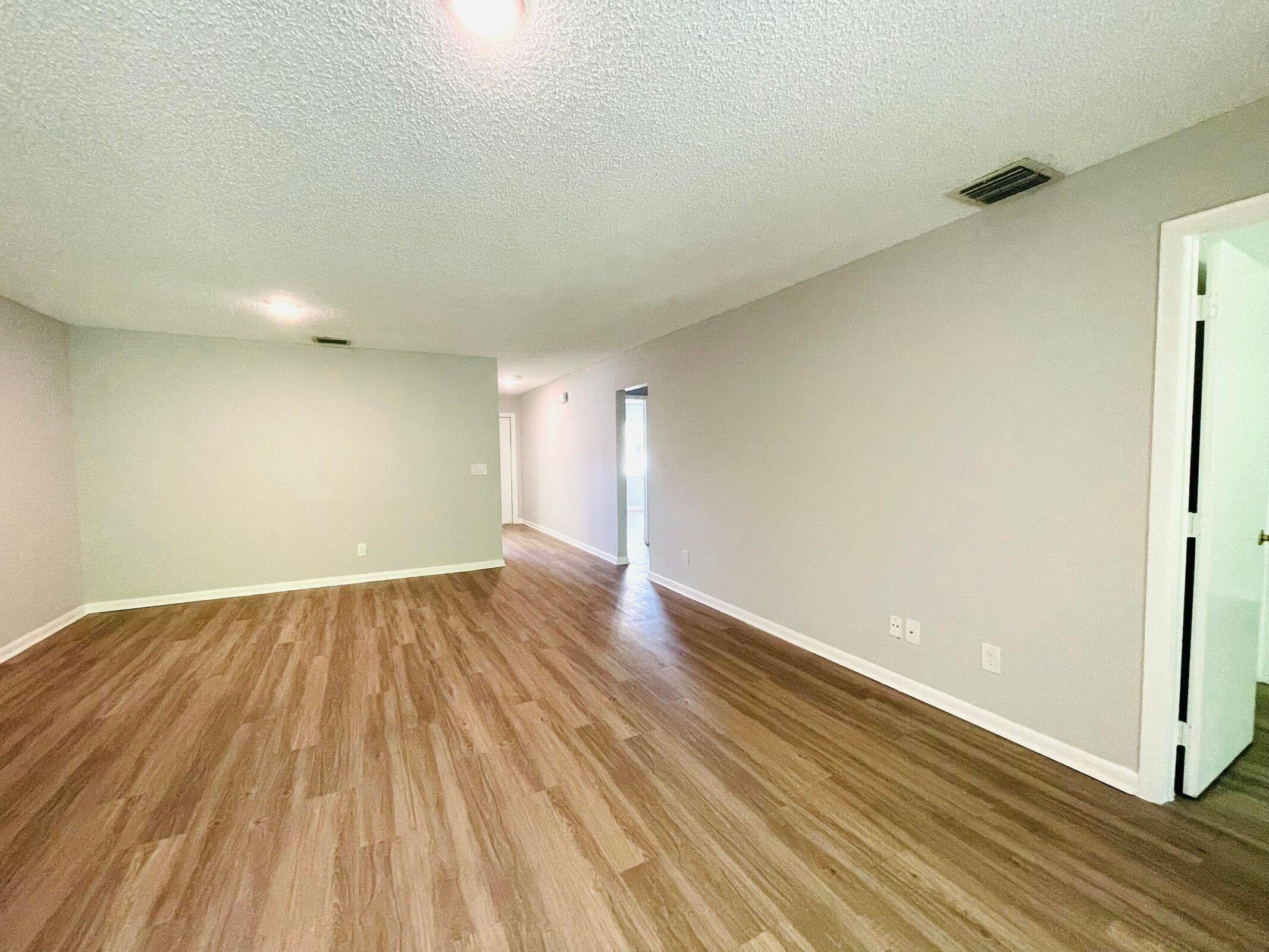 PARK LANE VILLAS - Residential Lease