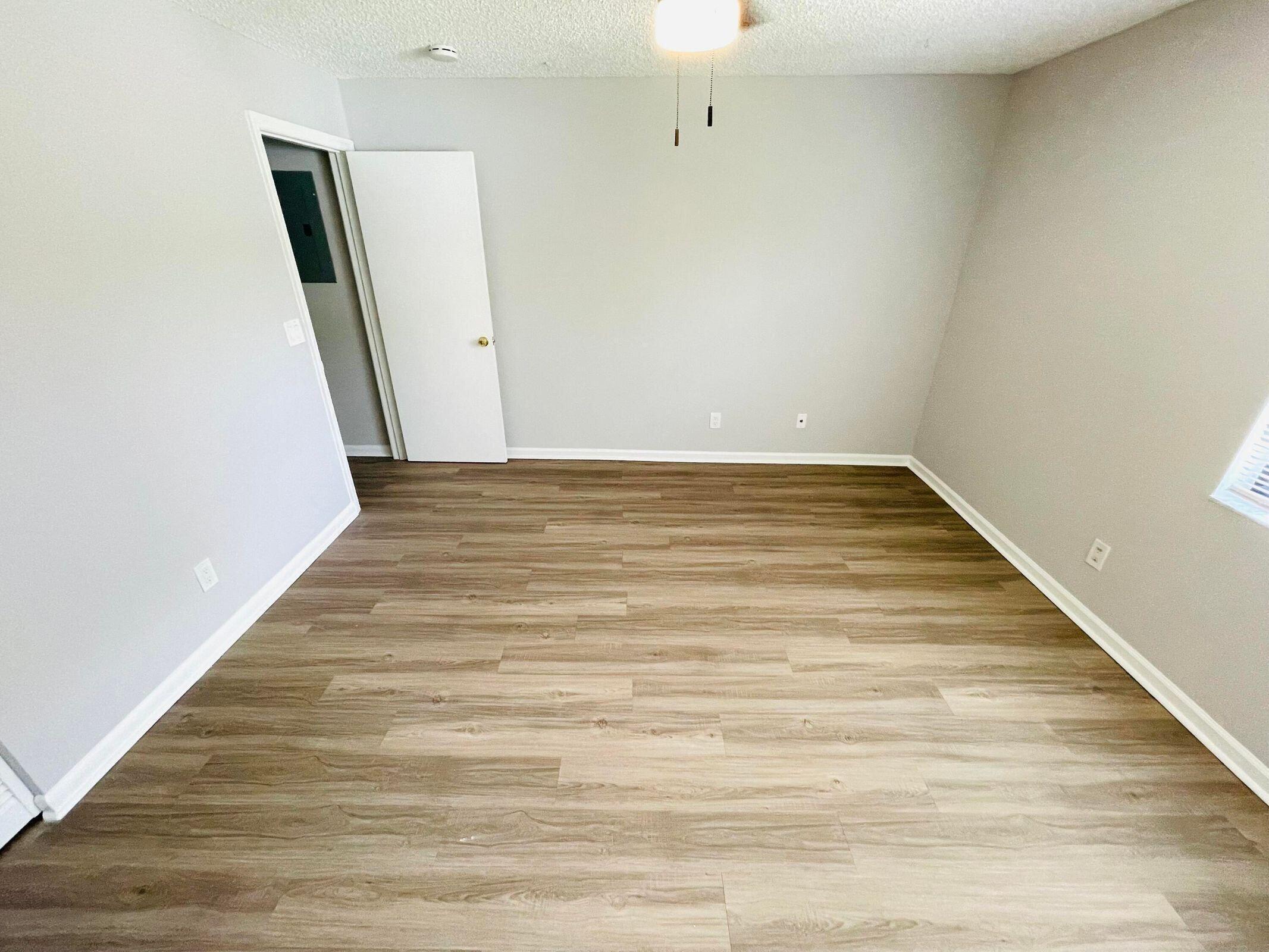 PARK LANE VILLAS - Residential Lease