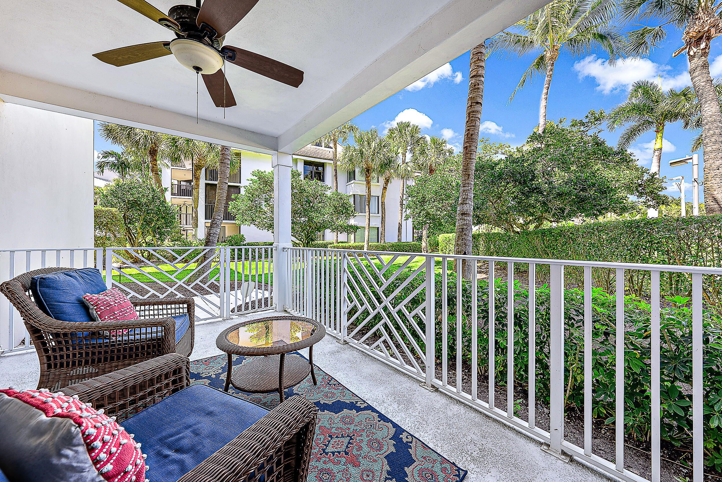 Bay Colony - Residential