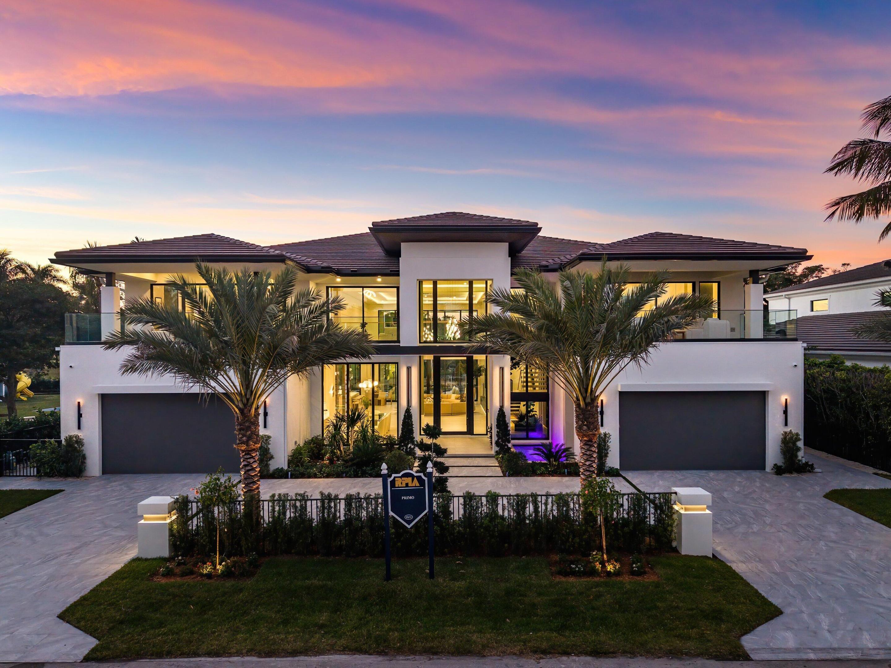 ROYAL PALM YACHT & COUNTRY CLUB - Residential