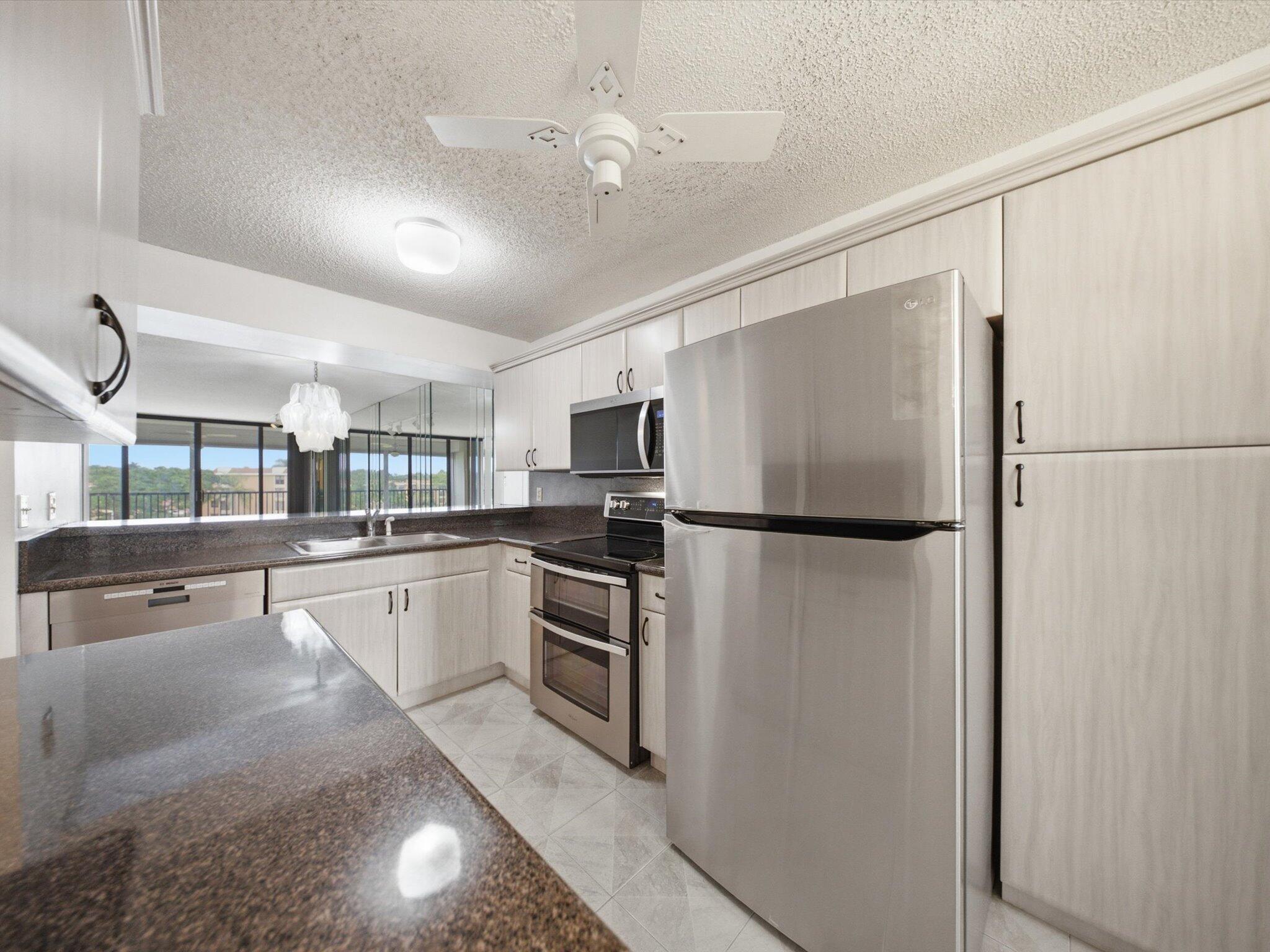 CORAL GATE X CONDO - Residential