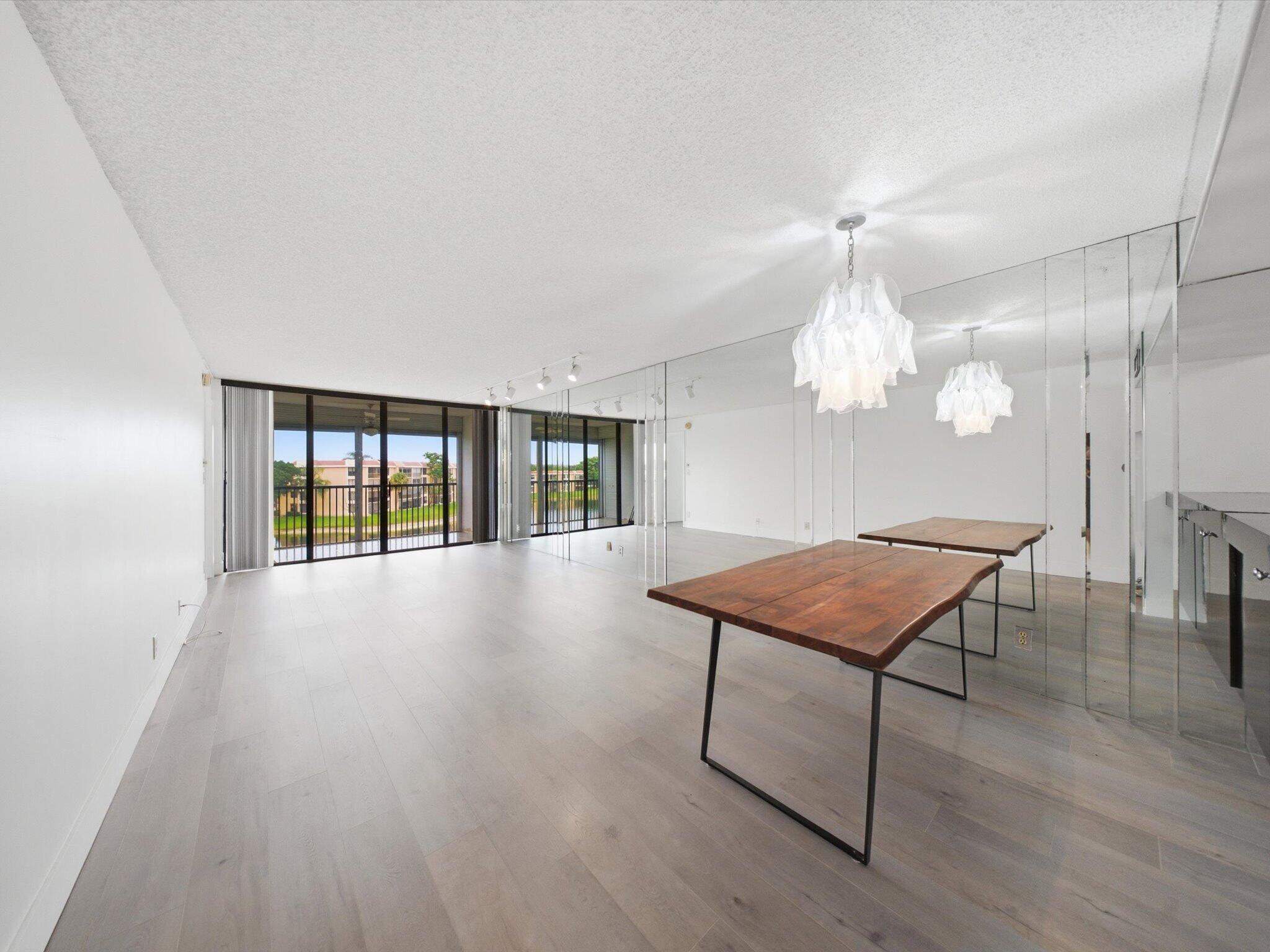 CORAL GATE X CONDO - Residential
