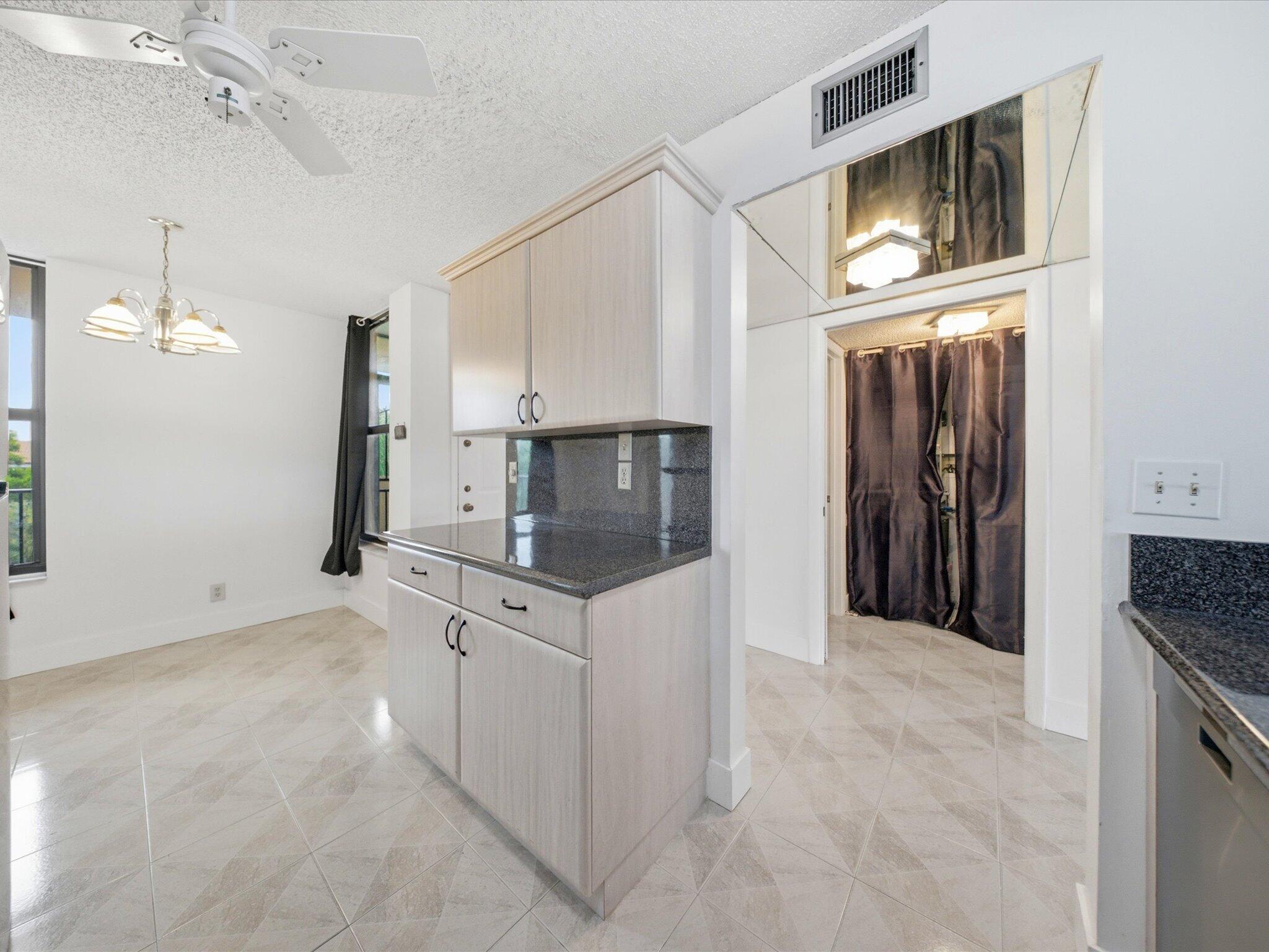 CORAL GATE X CONDO - Residential