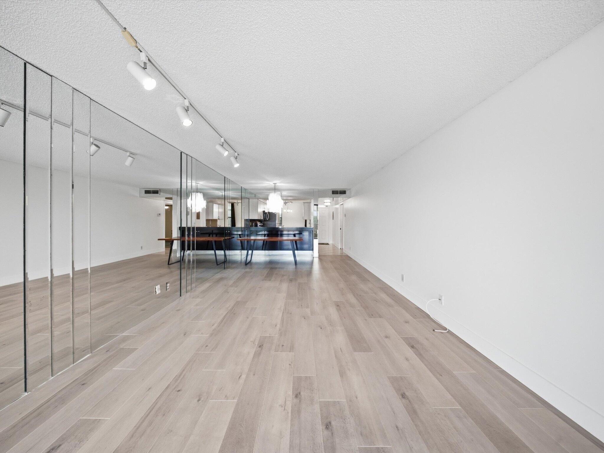 CORAL GATE X CONDO - Residential
