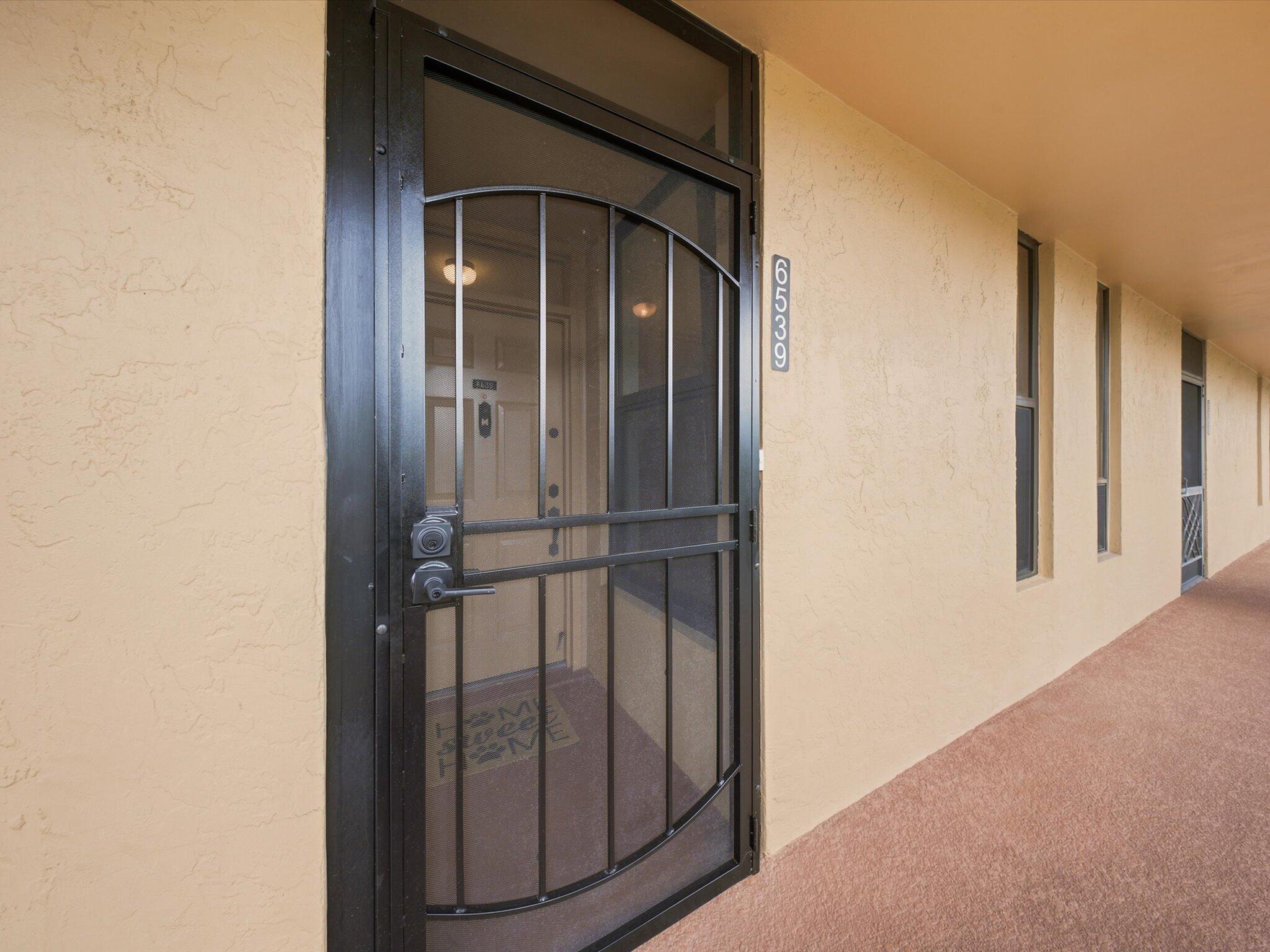 CORAL GATE X CONDO - Residential