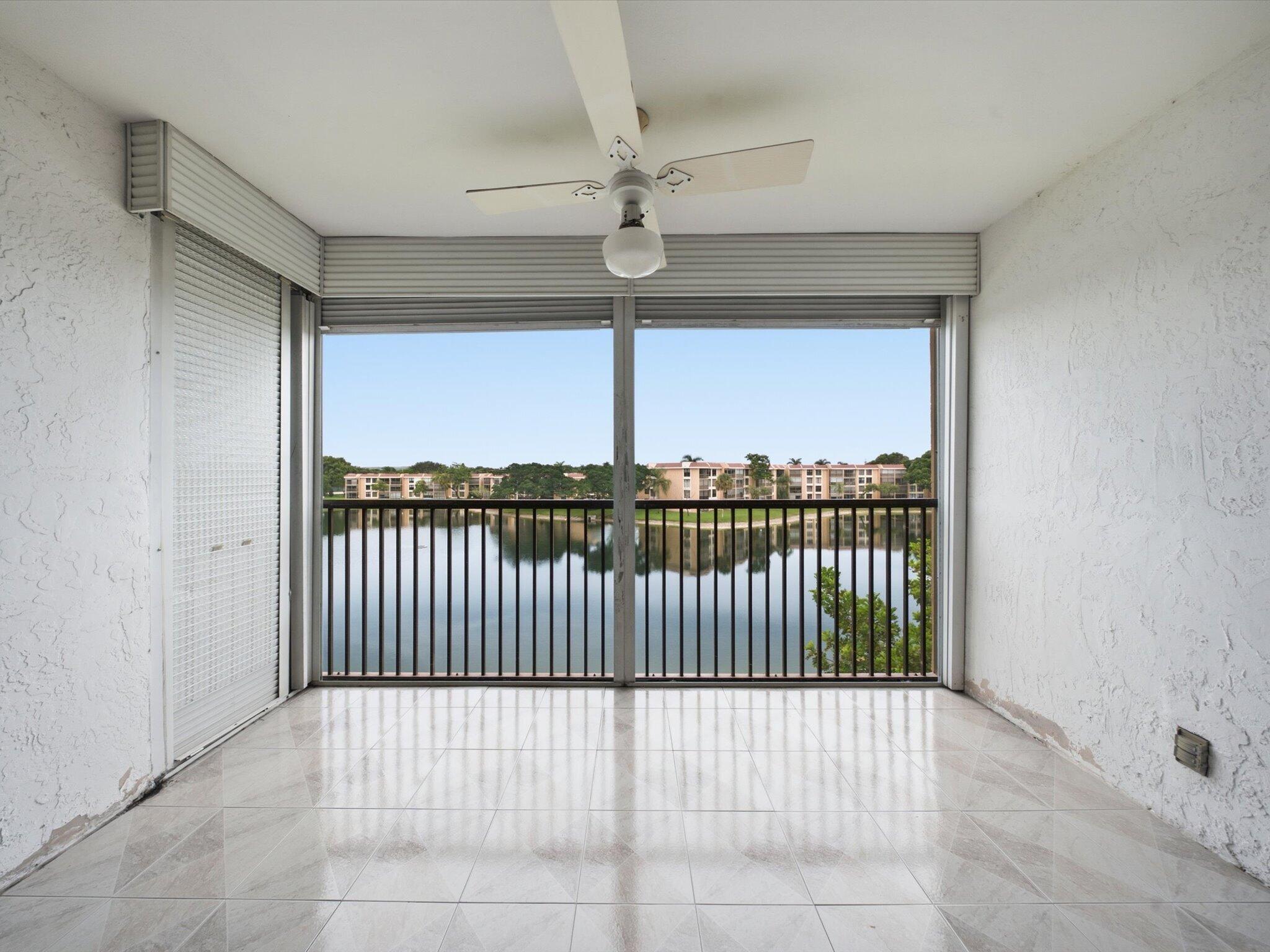 CORAL GATE X CONDO - Residential