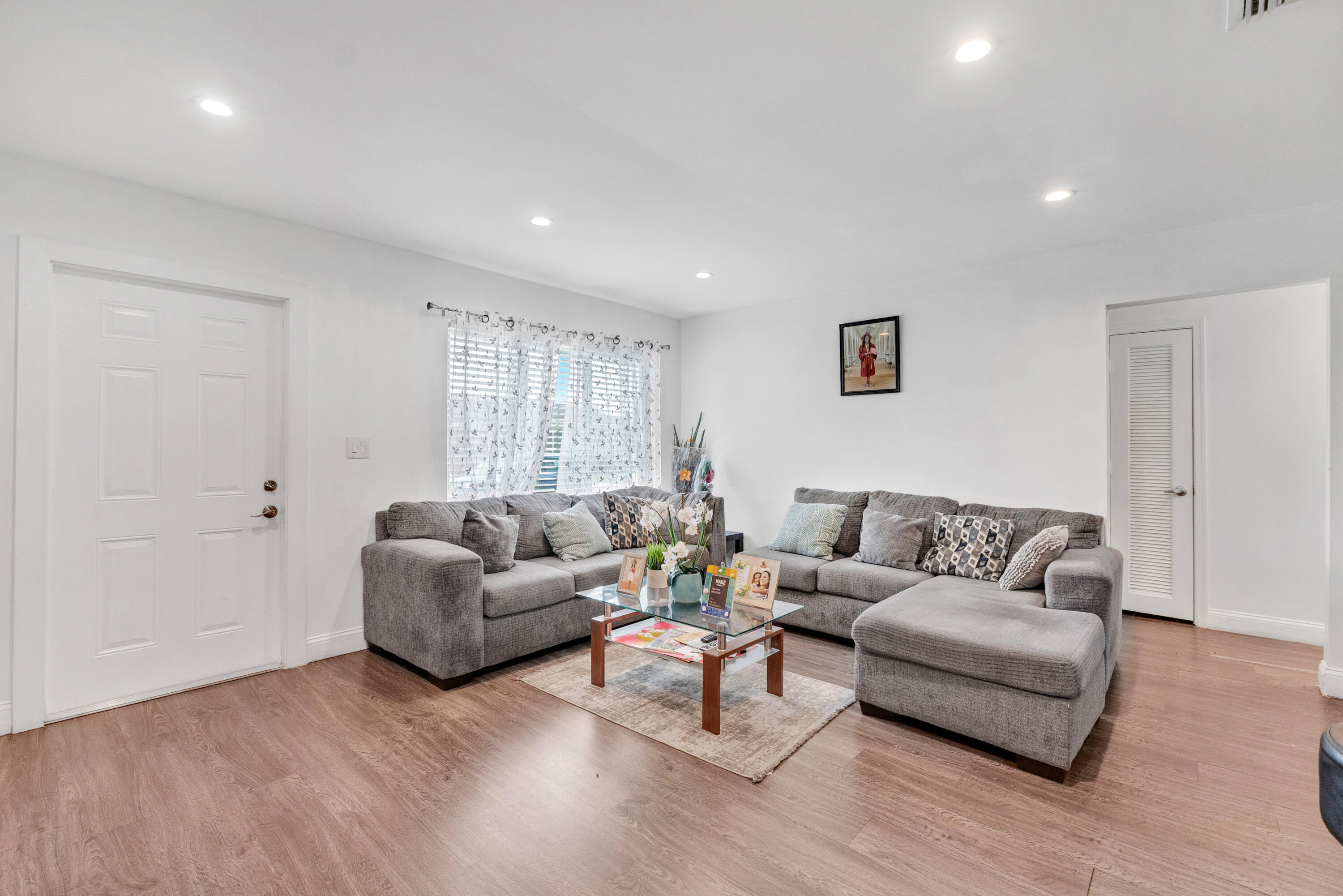 MAINLANDS OF TAMARAC LAKES - Residential
