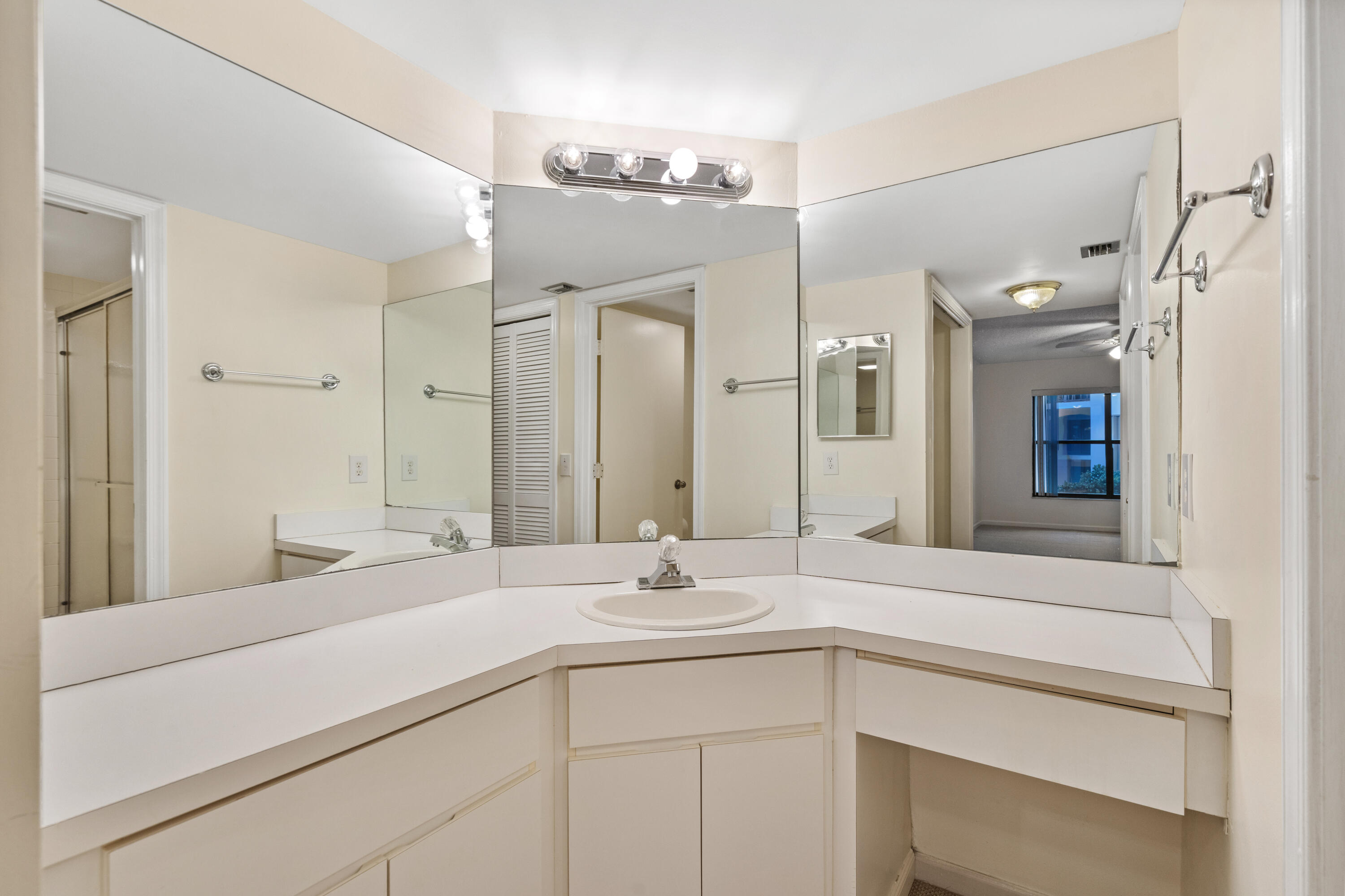 GARDENS AT POPPLETON CREEK CONDO - Residential