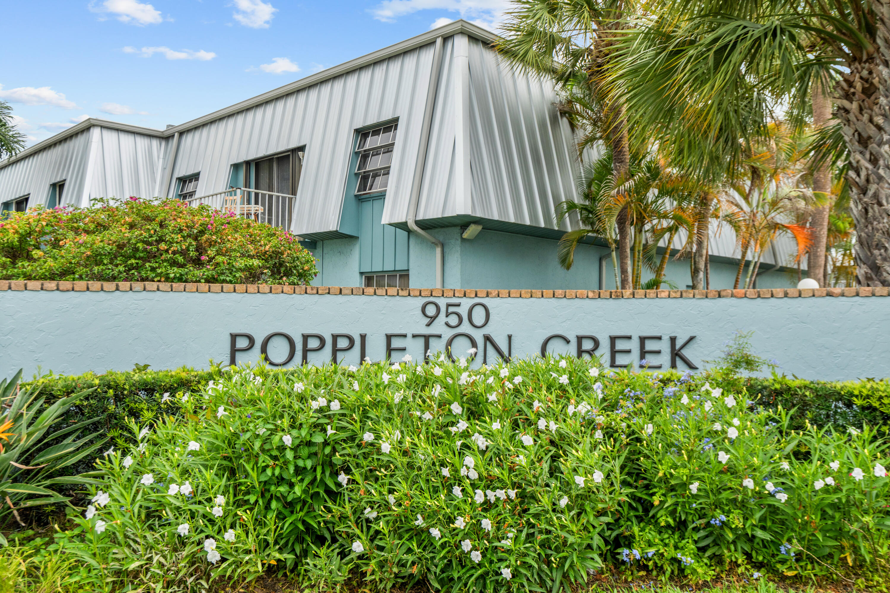 GARDENS AT POPPLETON CREEK CONDO - Residential