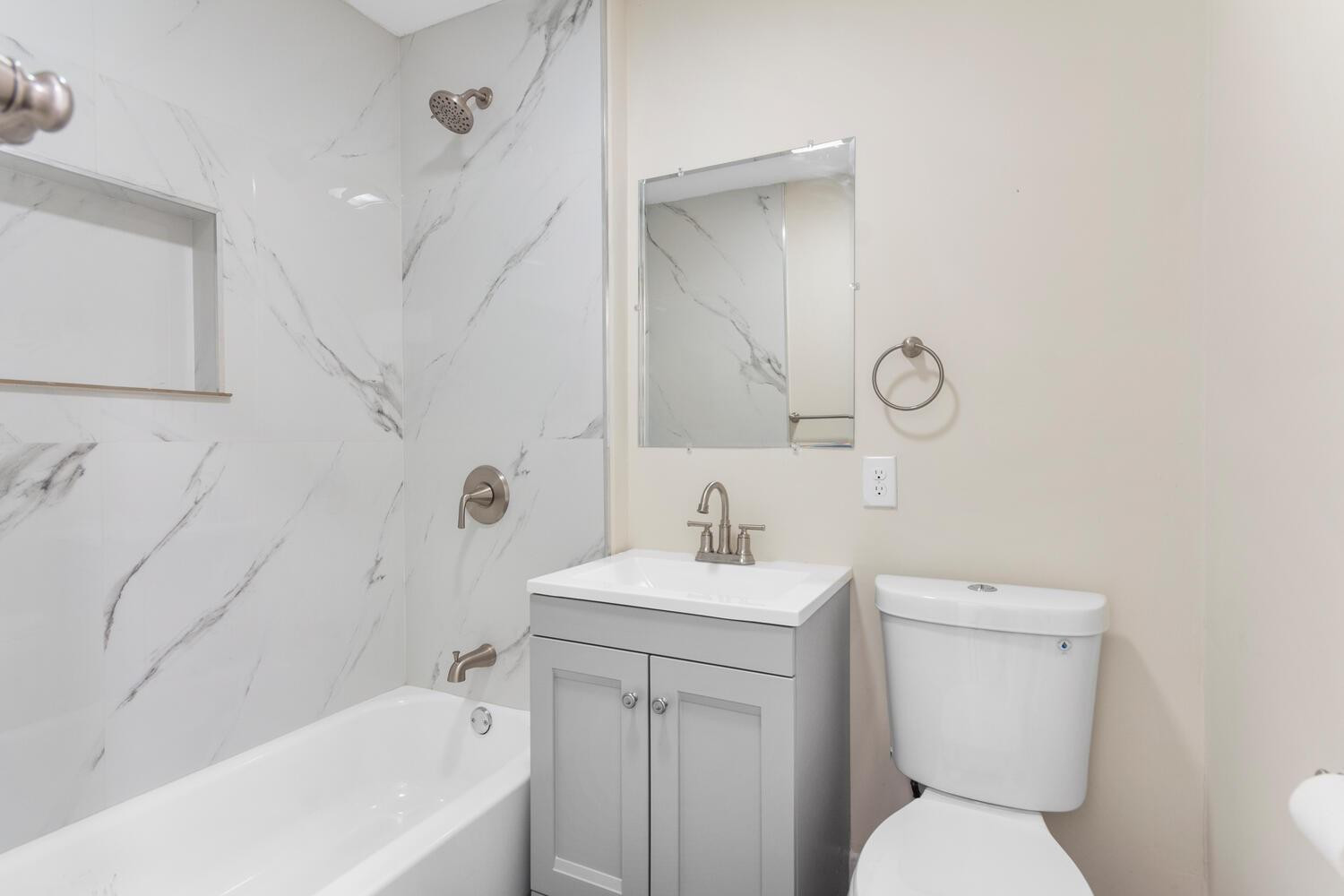 Lauderdale Villas 29-37 B - Residential