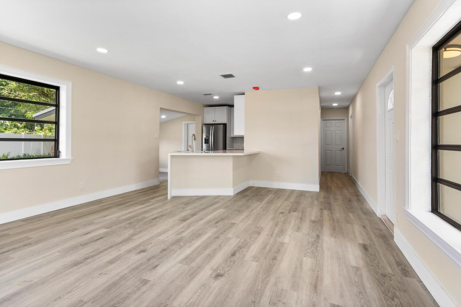 Lauderdale Villas 29-37 B - Residential
