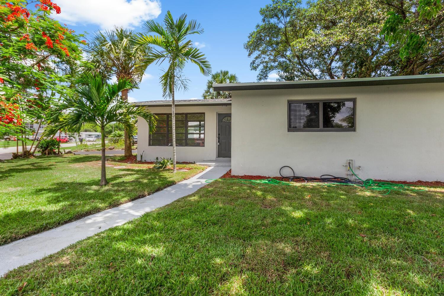 Lauderdale Villas 29-37 B - Residential