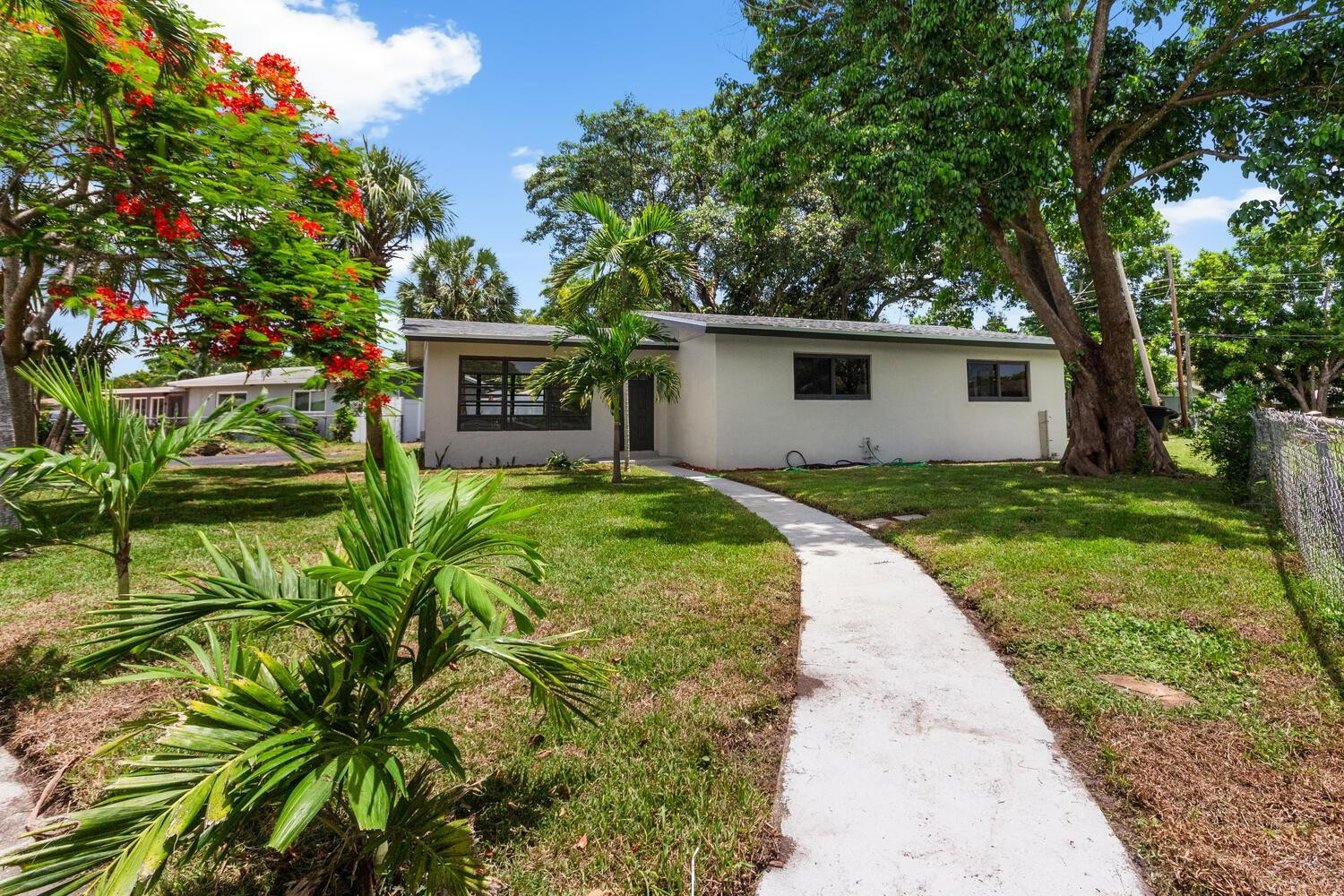 Lauderdale Villas 29-37 B - Residential
