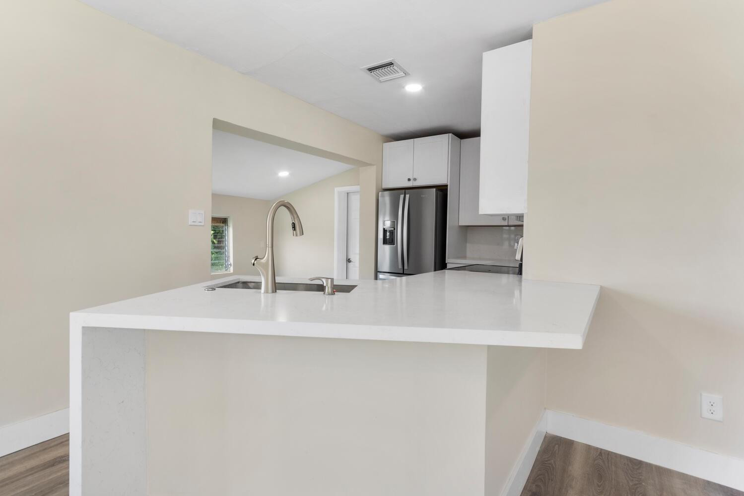 Lauderdale Villas 29-37 B - Residential