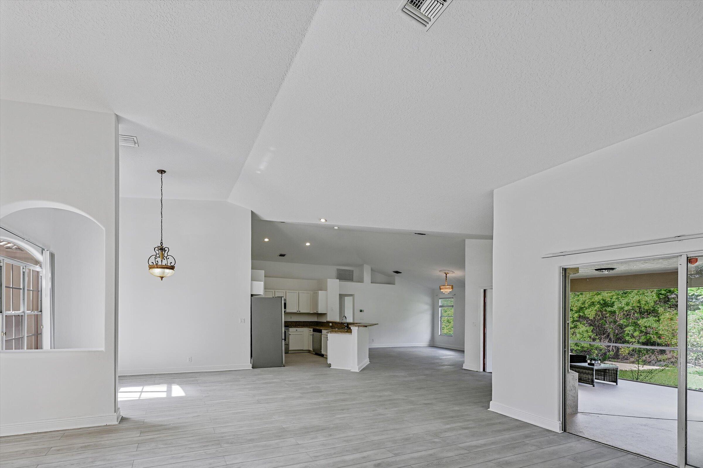 Palm Beach Country Estates - Residential
