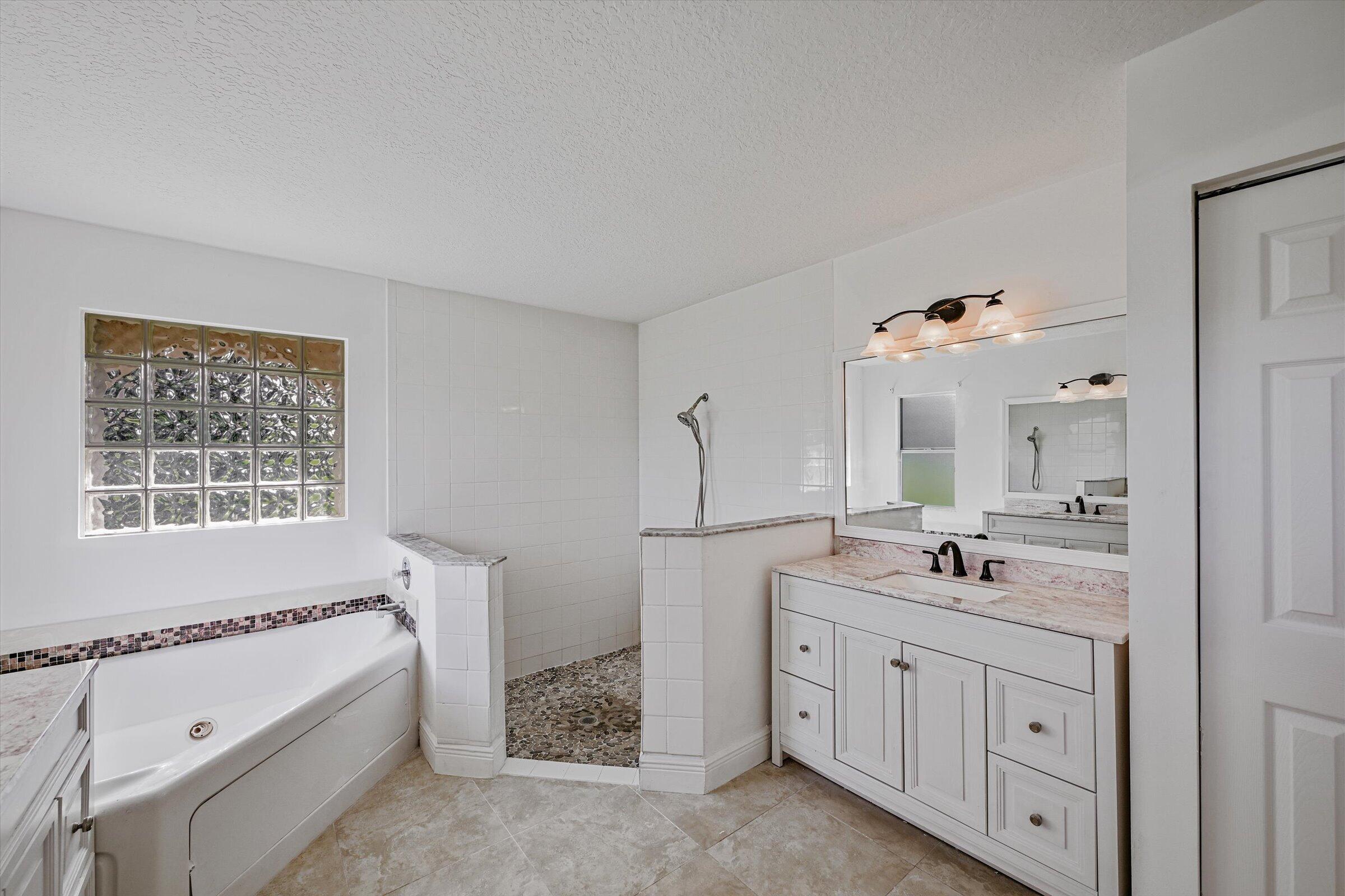 Palm Beach Country Estates - Residential