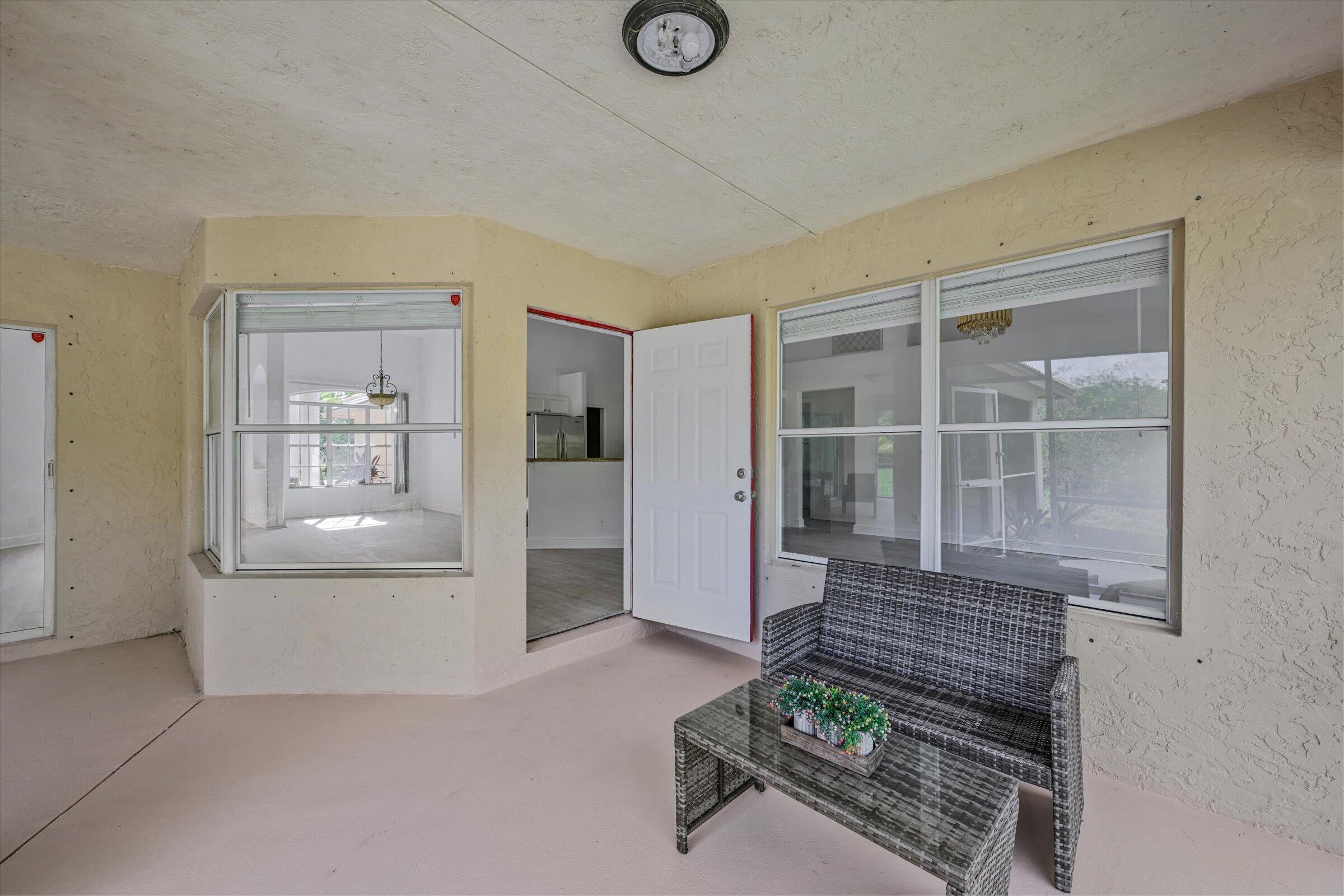 Palm Beach Country Estates - Residential