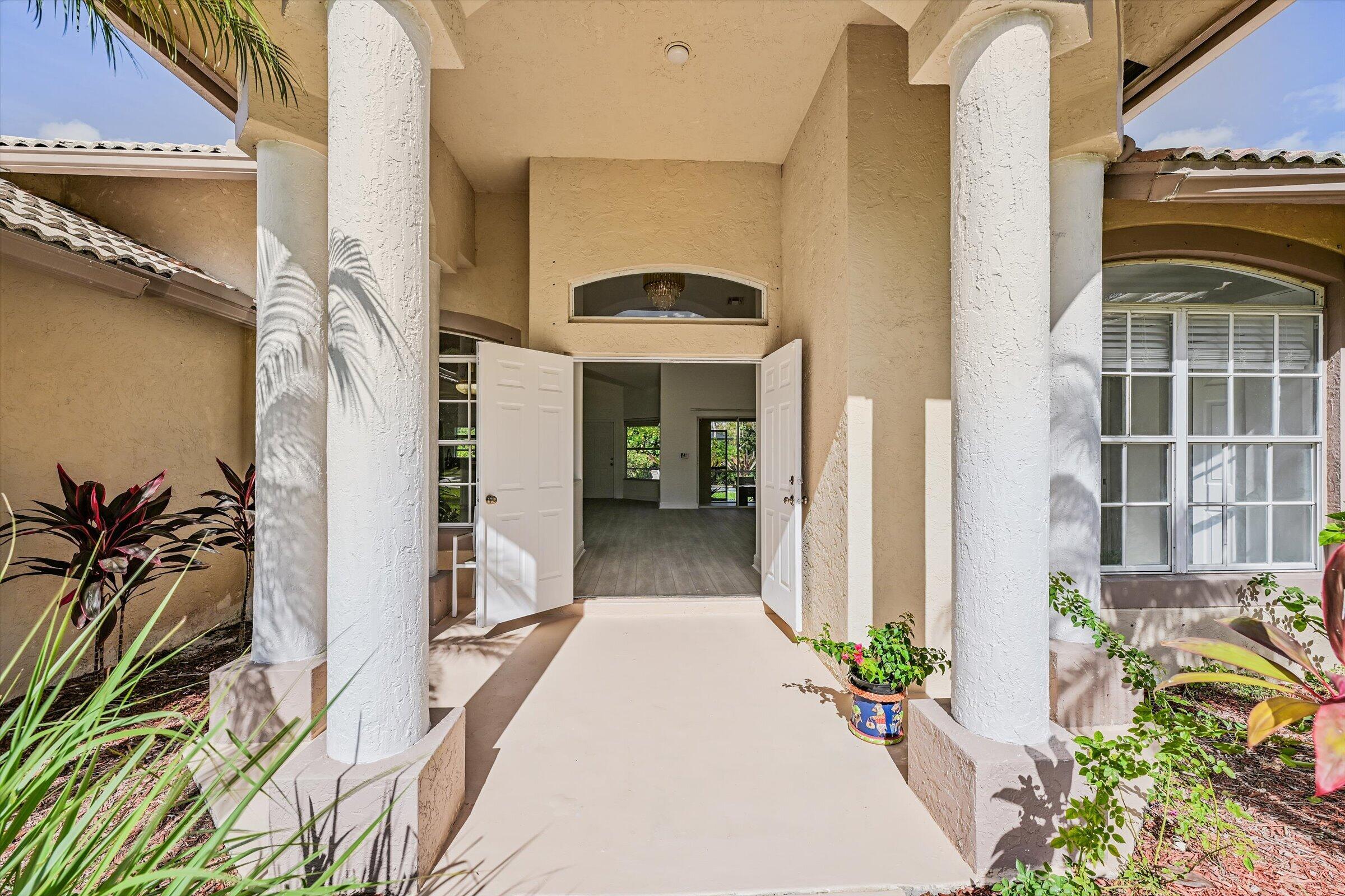 Palm Beach Country Estates - Residential