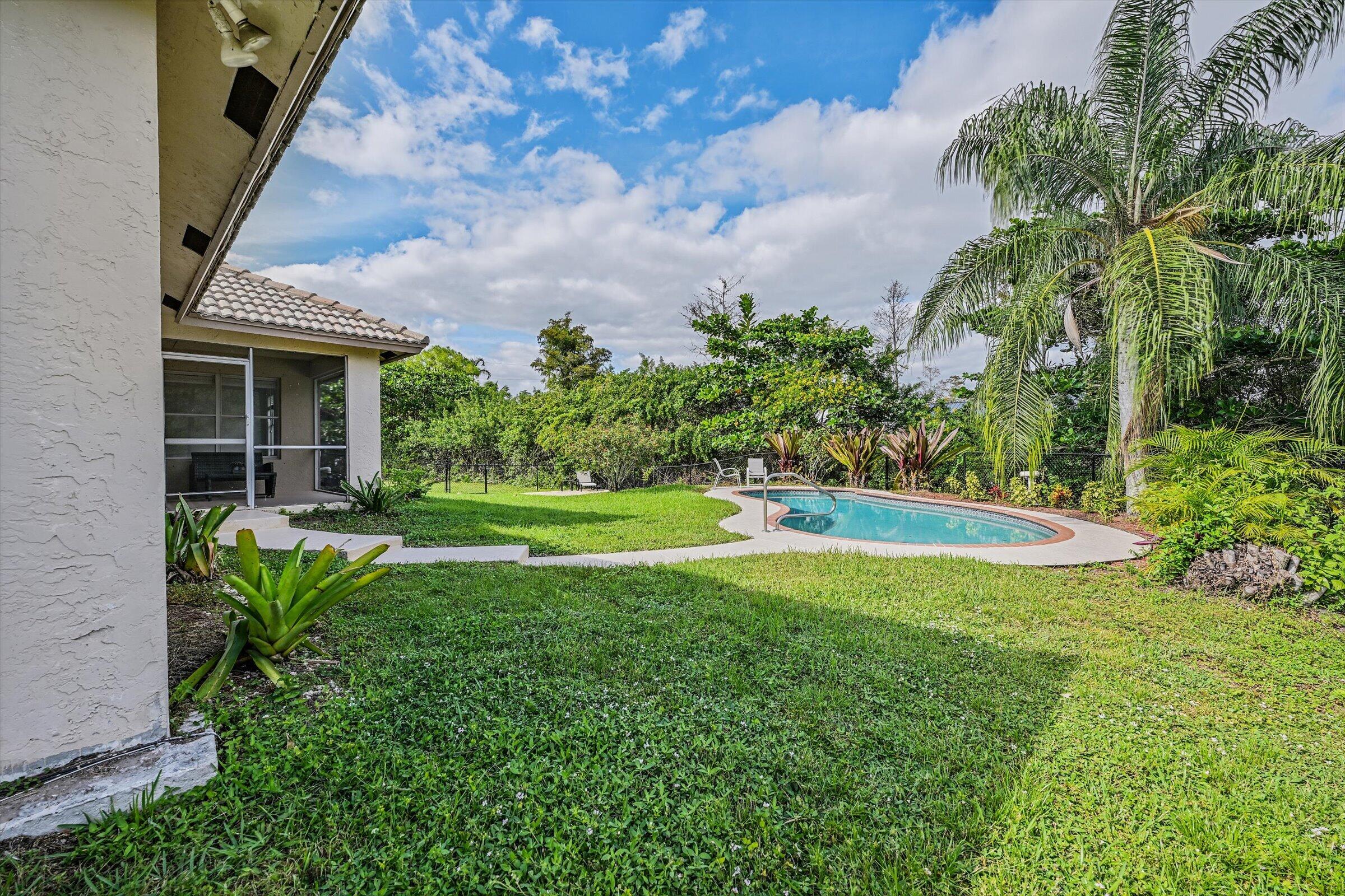 Palm Beach Country Estates - Residential