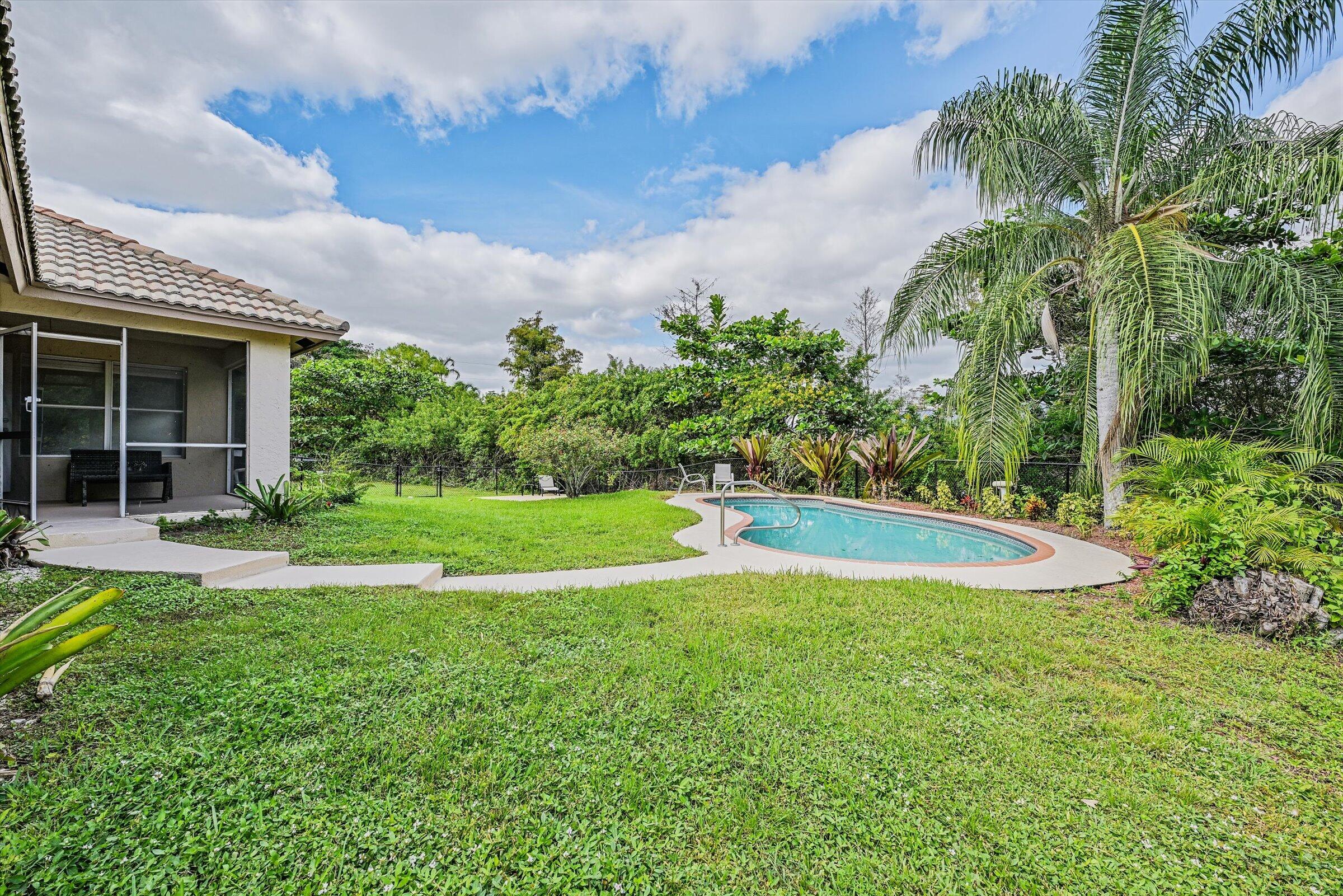 Palm Beach Country Estates - Residential
