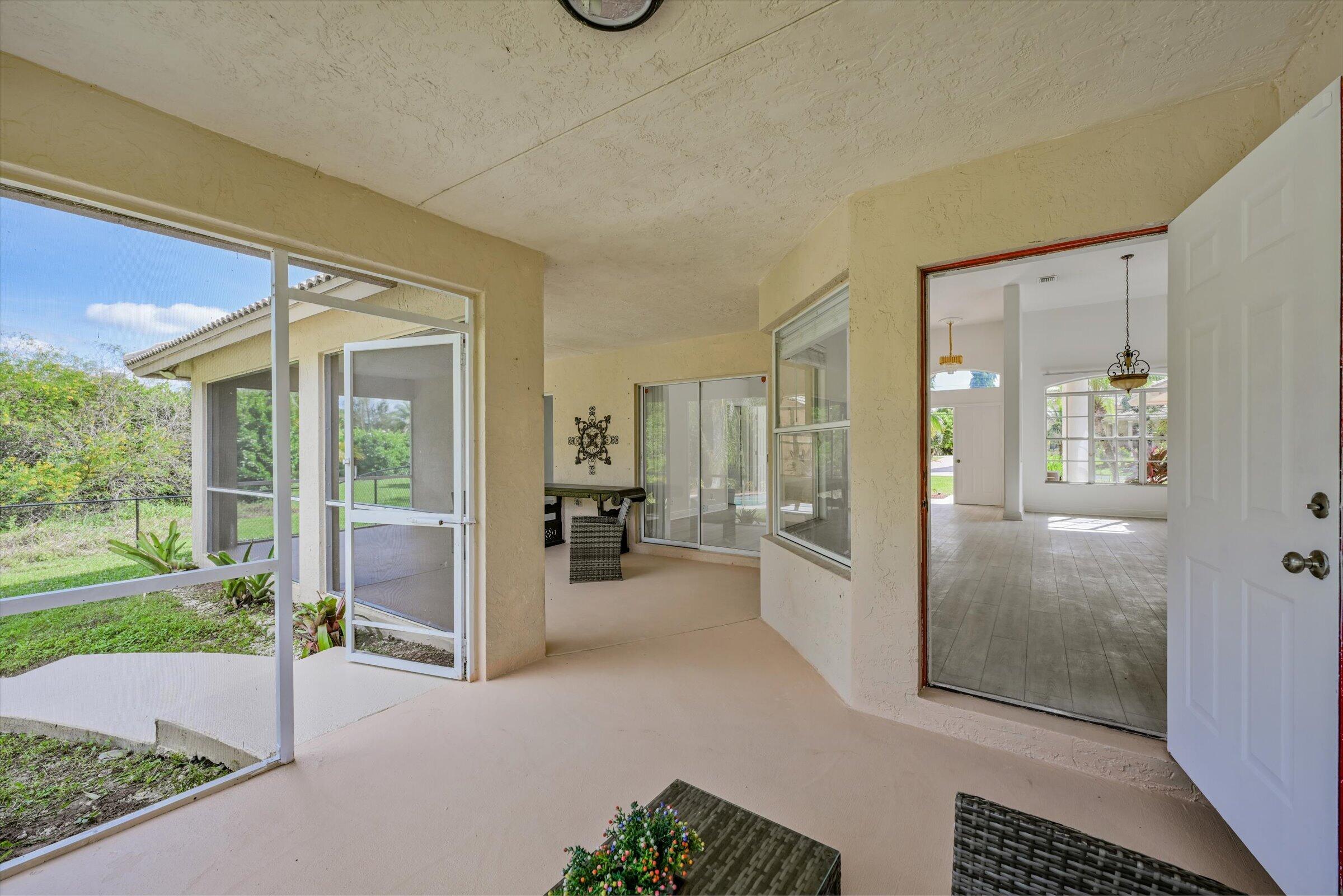 Palm Beach Country Estates - Residential
