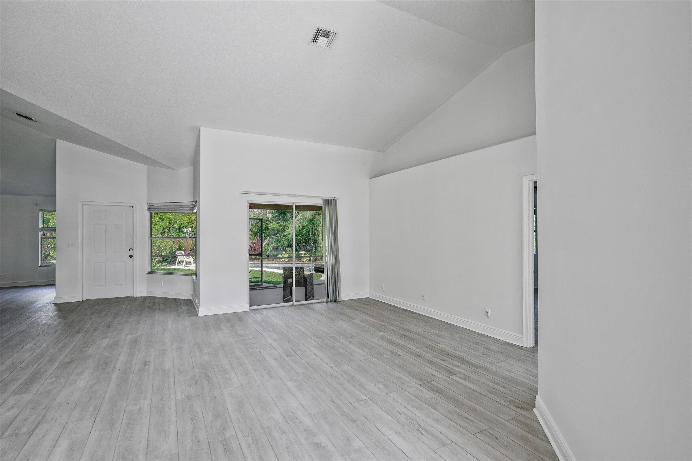 Palm Beach Country Estates - Residential